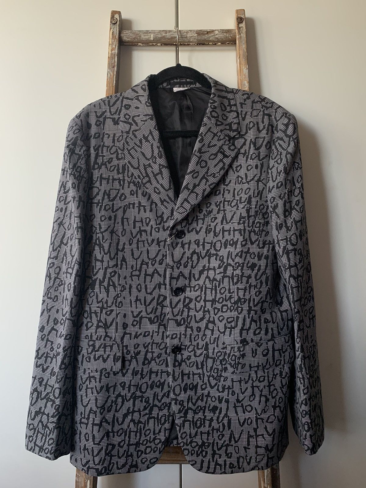 Comme des Garcons Homme Plus COMME DES GARÇONS HOMME PLUS EDWARD GOSS TEXT PRINT BLAZER Size US XL / EU 56 / 4 - 2 Thumbnail