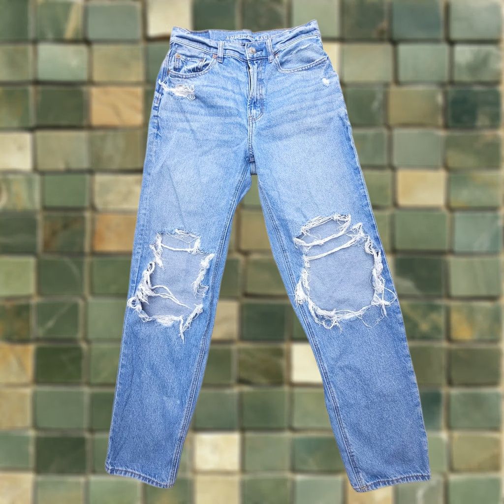 American Eagle Outfitters American Eagle Outfitters Jeans Size 2 Straight 5-Pocket Denim Light Wash Blue Women's Vintage No Rise High Rise 10.5in Size 26" / US 2 / IT 38 - 1 Thumbnail