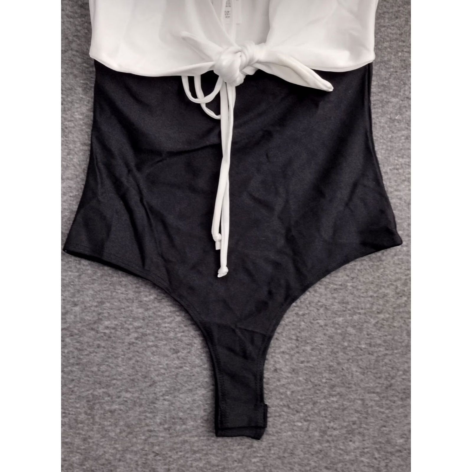 Vintage MAGIA U.S.A Women’s Black & White One Piece Swimsuit Tie Knot Front S Size ONE SIZE - 4 Thumbnail