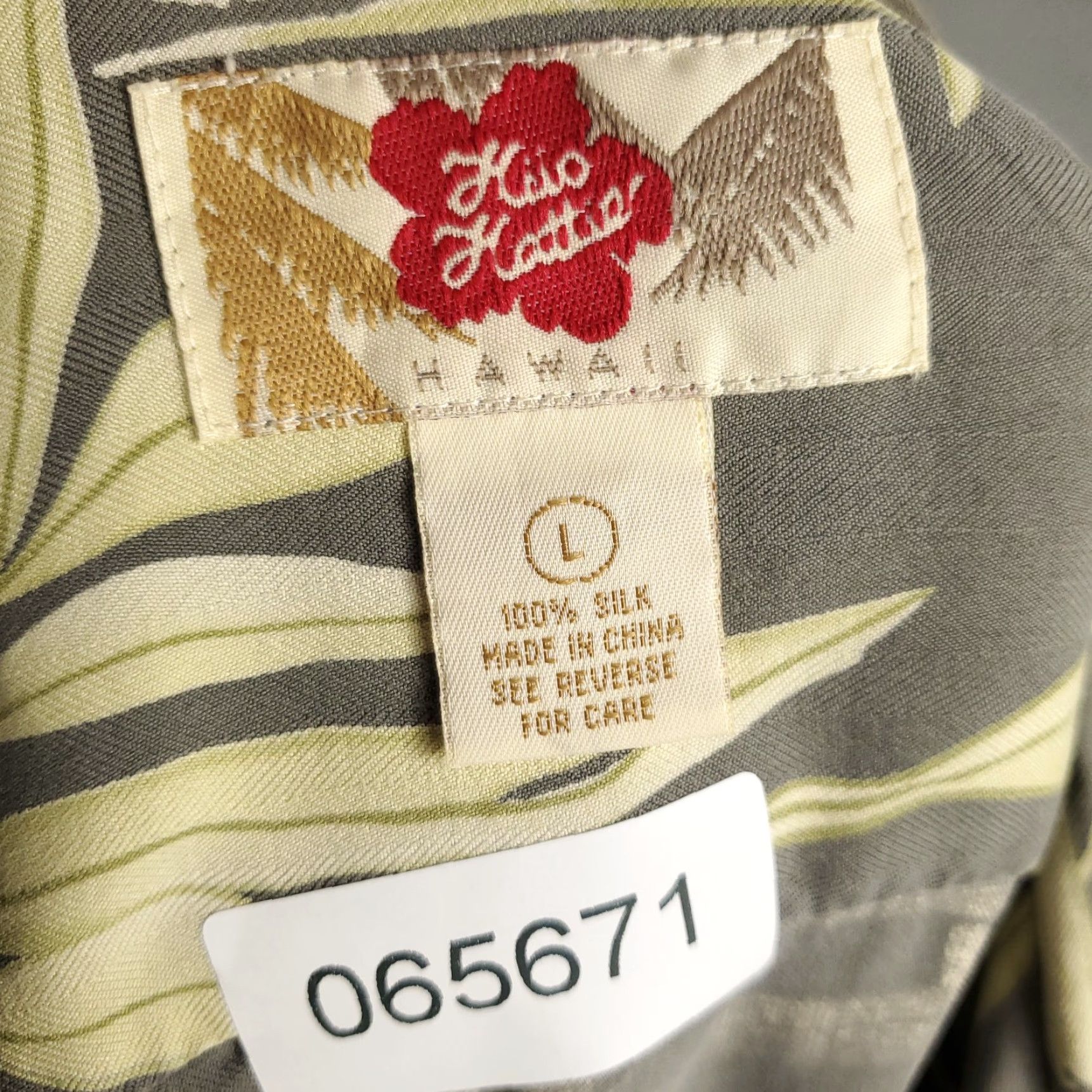 Hilo Hattie Hilo Hattie Shirt Mens Large Gray Bamboo Print Silk Hawaiian Button Up Size US L / EU 52-54 / 3 - 7 Thumbnail