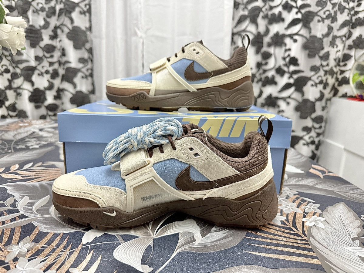 Nike × Travis Scott Nike Zoom Field Jaxx Travis Scott Leche Blu US 7.5 Size US 7.5 / EU 40-41 - 2 Thumbnail