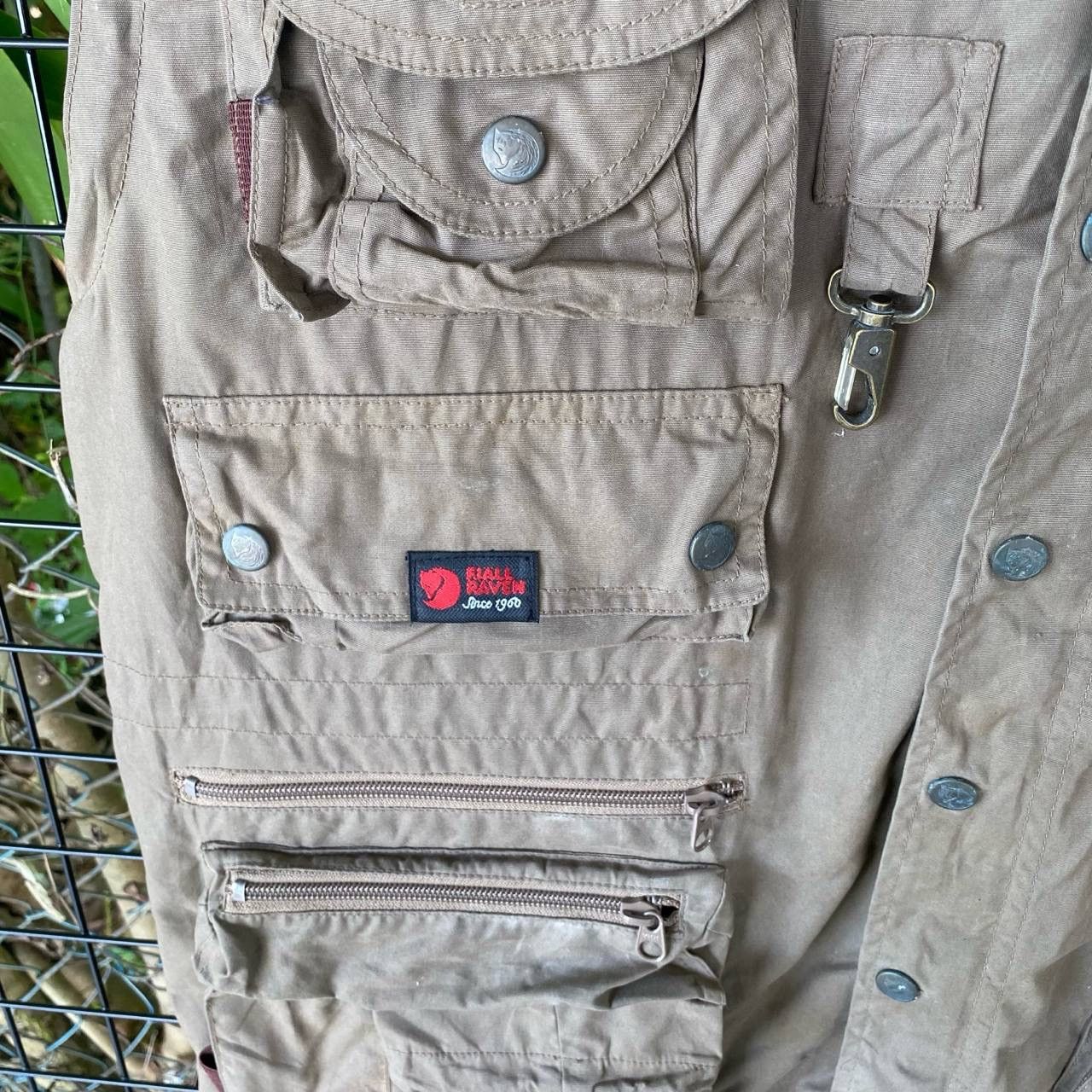 Fjallraven Vtg Faded Fjallraven Multipocket Outdoor Vest Size US M / EU 48-50 / 2 - 4 Thumbnail
