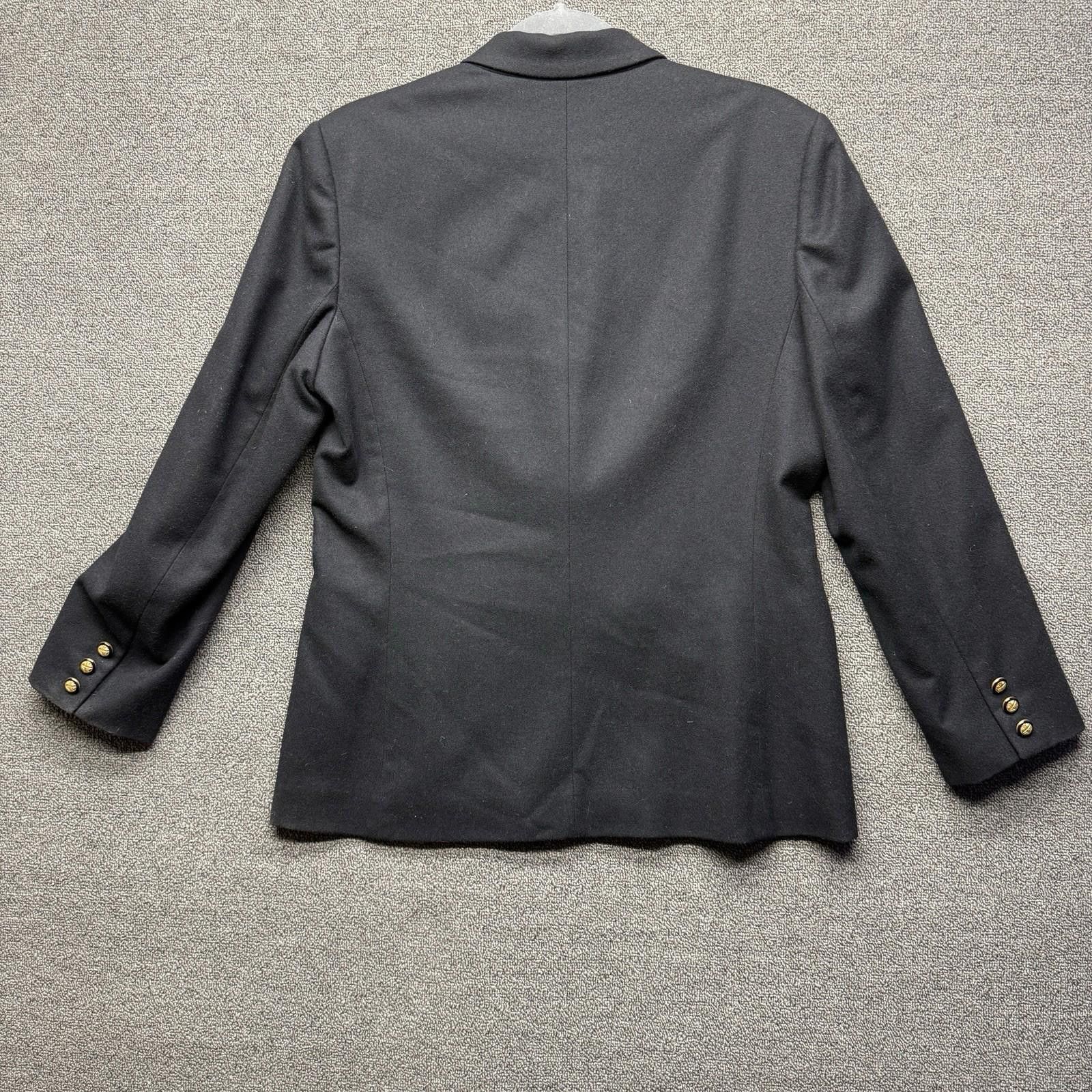 Pendleton Vtg Pendleton Blazer Women 10 100% Virgin Wool Gold Button Size L / US 10 / IT 46 - 2 Thumbnail