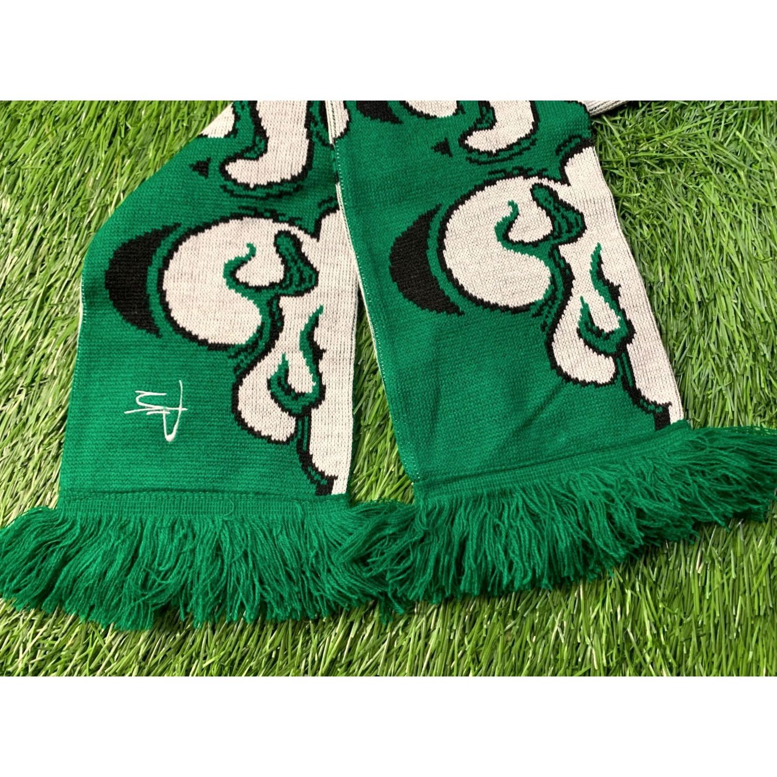Vintage Official Product Scarf Men One Size White Green TIROLER VERSICHERUNG AUSTRIA Casual Scarf Pattern Solid Size ONE SIZE - 5 Thumbnail