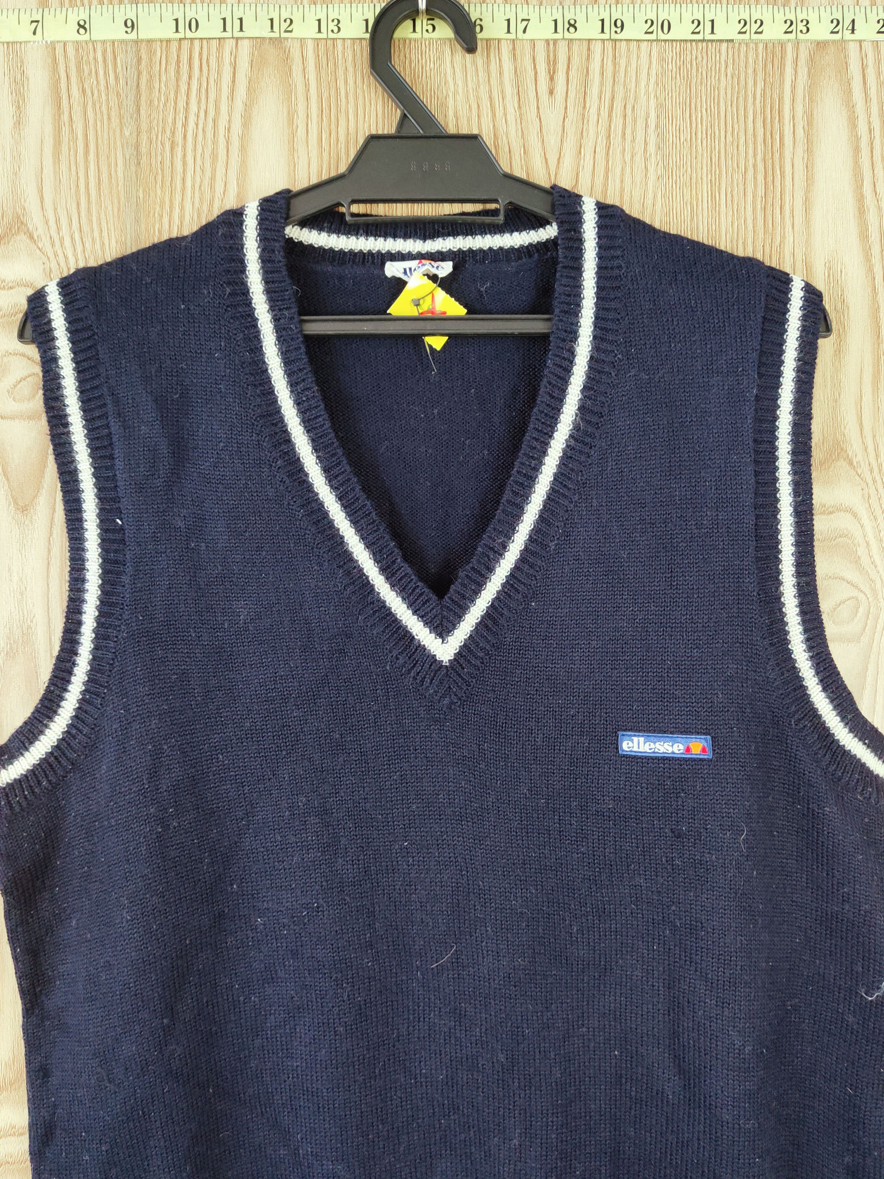 Ellesse × Homespun Knitwear × Japanese Brand Ellese Navy ripped vintage Knitwear Vests #W829 Size M / US 6-8 / IT 42-44 - 2 Thumbnail