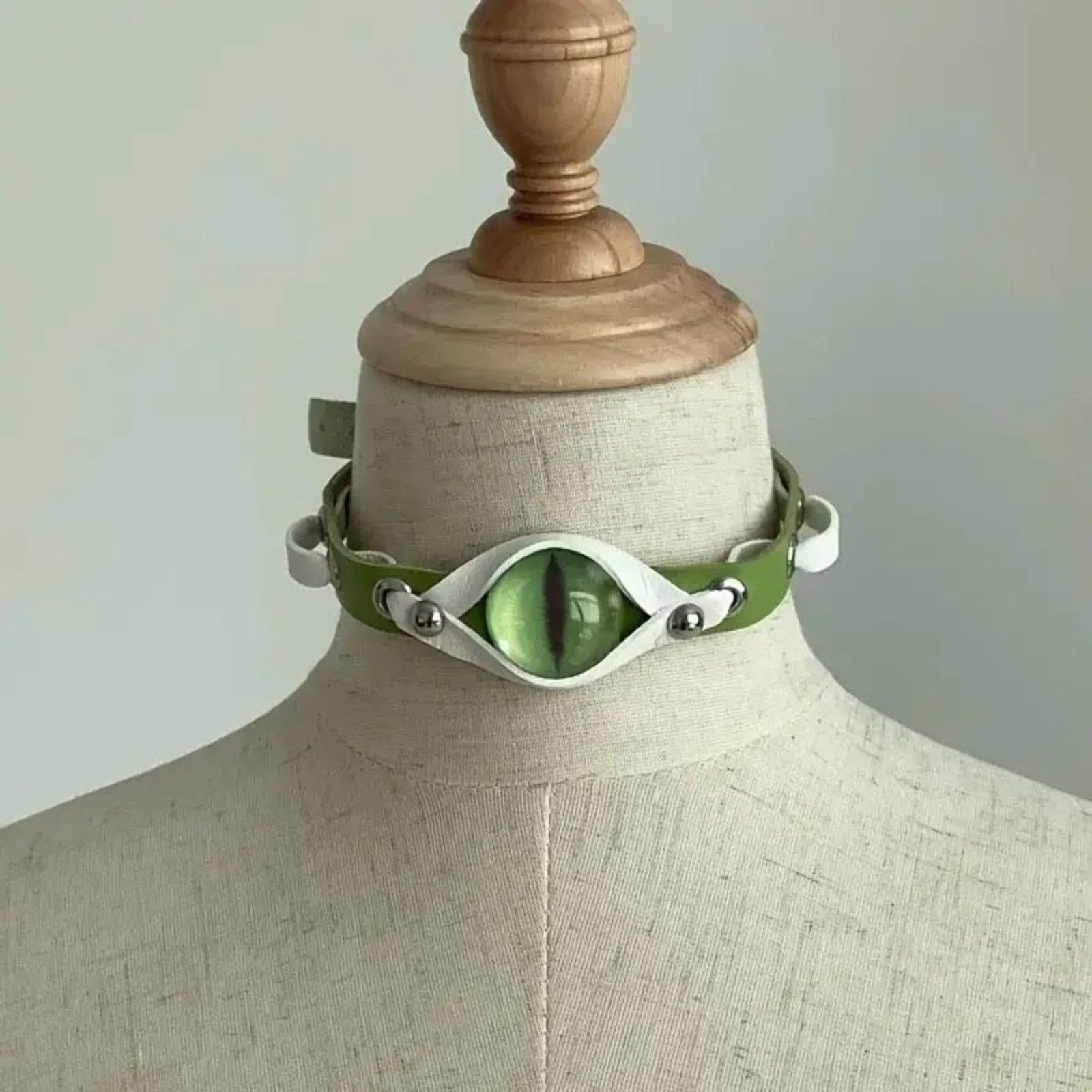 Other Emo Cosplay Dragon Eye Faux Leather Choker - Green/White Size ONE SIZE - 1 Thumbnail