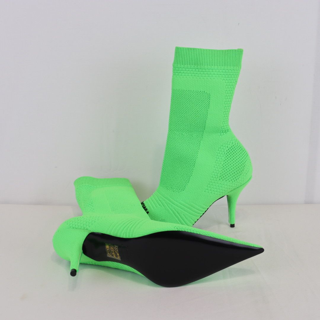 Balenciaga o1rshd1 Textured Recycled Knit Logo Boots in Fluo Green Size US 9 / IT 39 - 9 Thumbnail