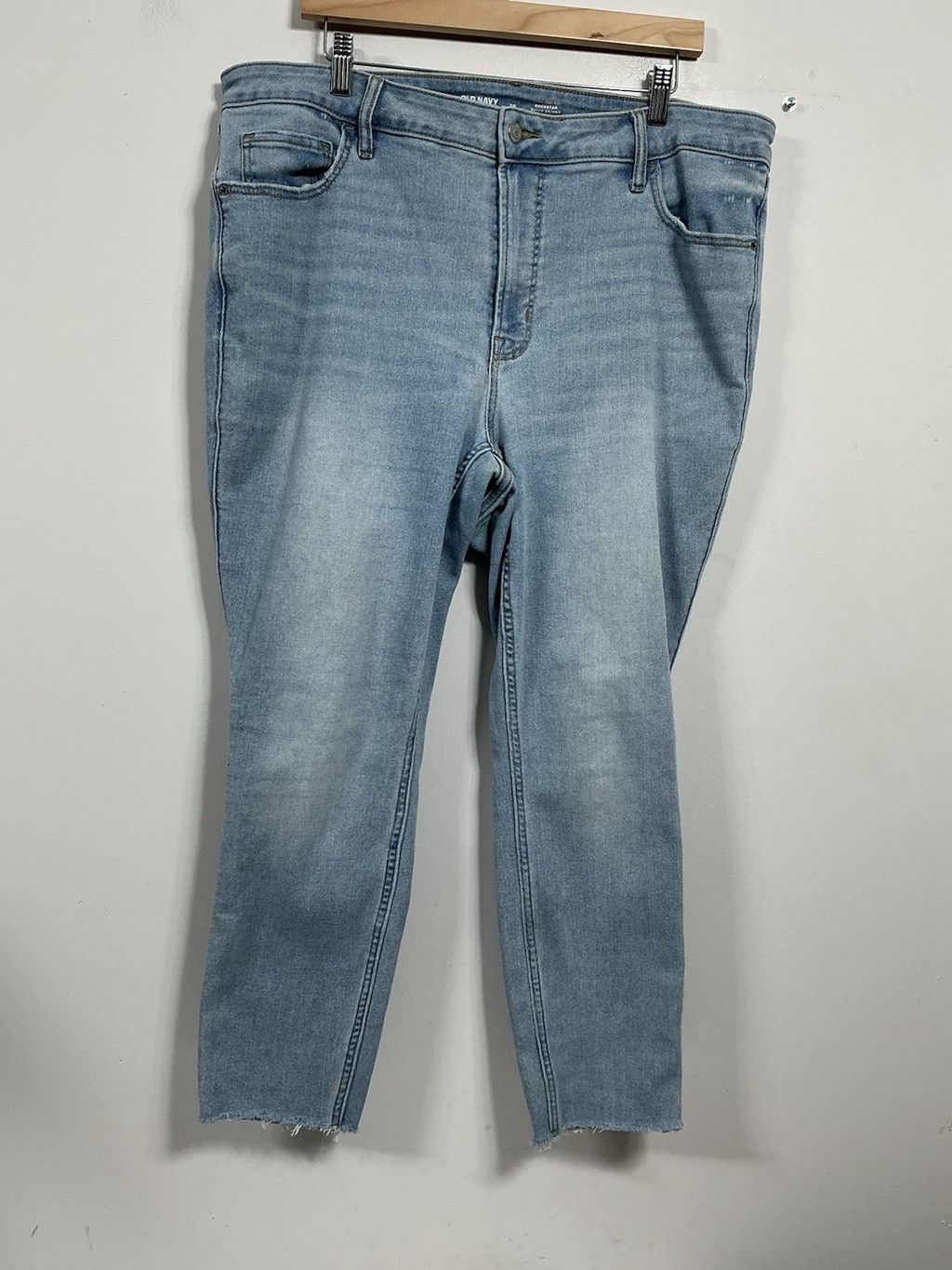 Old Navy Womans Old Navy Stretch Lite Blue Jeans 20 Super Skinny Size 42" / US 20 - 1 Thumbnail