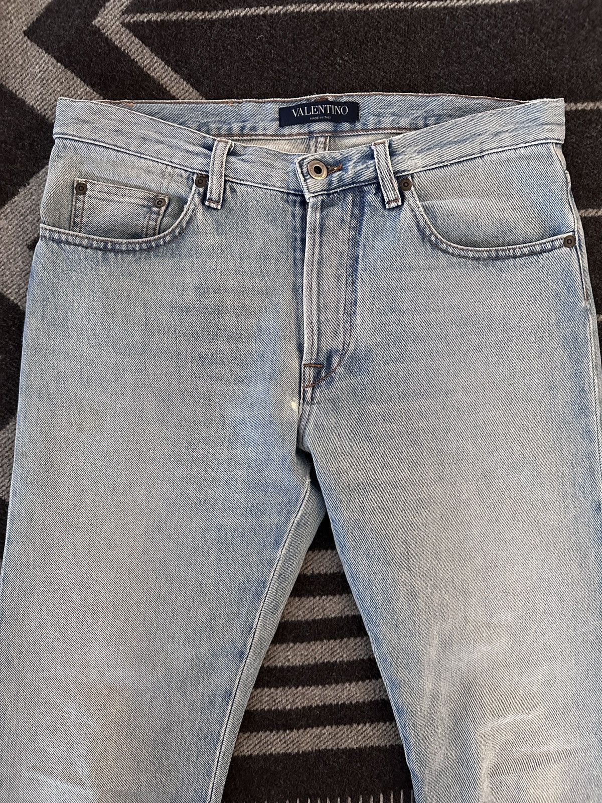 Valentino Valentino blue light wash straight men’s jeans Size US 28 / EU 44 - 6 Thumbnail