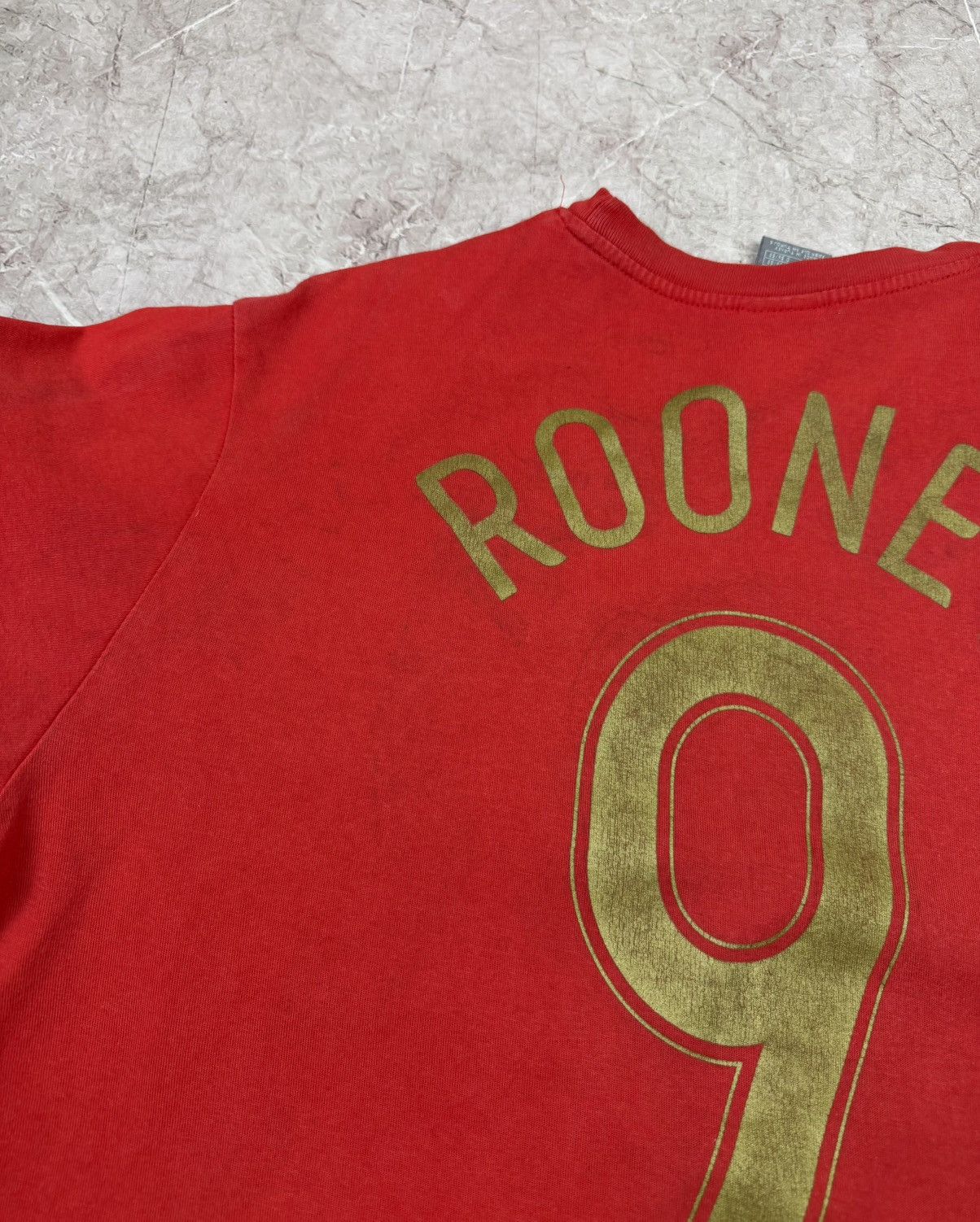 Nike Vintage Nike England Wayne Rooney #9 T-Shirt - Red Size US XL / EU 56 / 4 - 3 Thumbnail