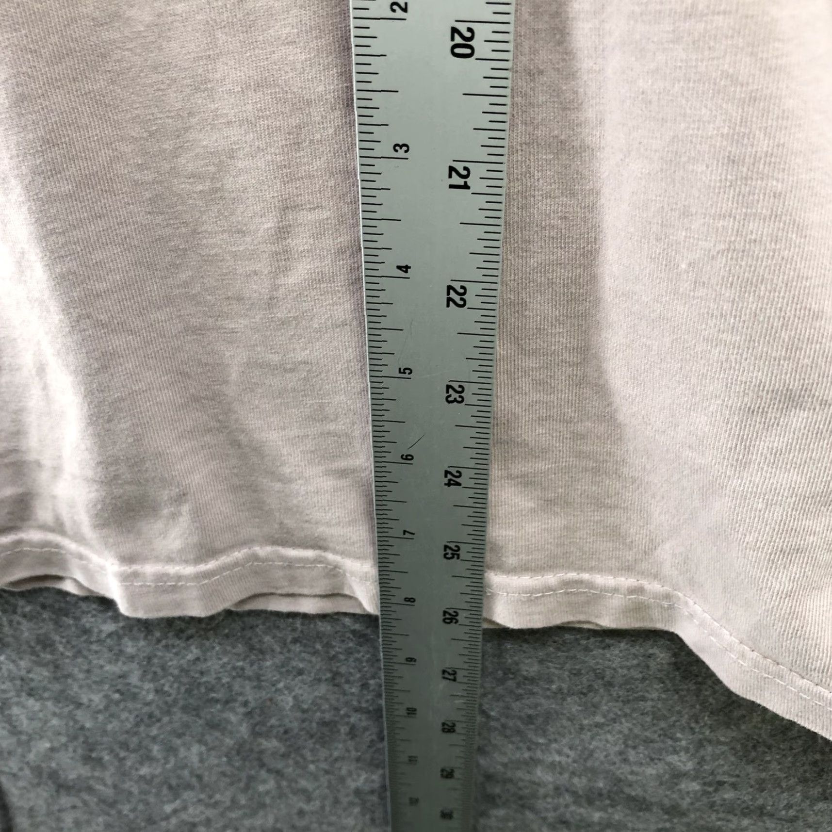 Vintage Ivory Ella Pocket T Shirt Size S Beige Long Sleeve Crewneck Elephant Unisex Adults Regular Cotton Knit Pullover Casual Size S / US 4 / IT 40 - 7 Thumbnail