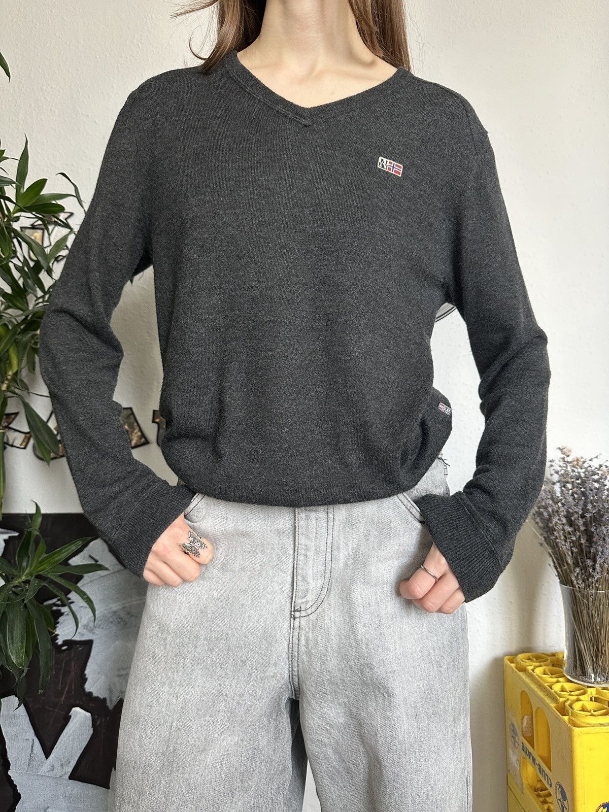 Napapijri × Vintage Napapijiri Geographic Blend Wool Sweater V-neck Size US S / EU 44-46 / 1 - 3 Thumbnail