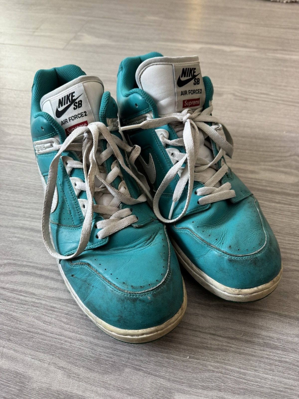 Nike × Supreme Nike SB x Supreme Air Force 2 Low Blue (Size 13) Size US 13 / EU 46 - 5 Thumbnail