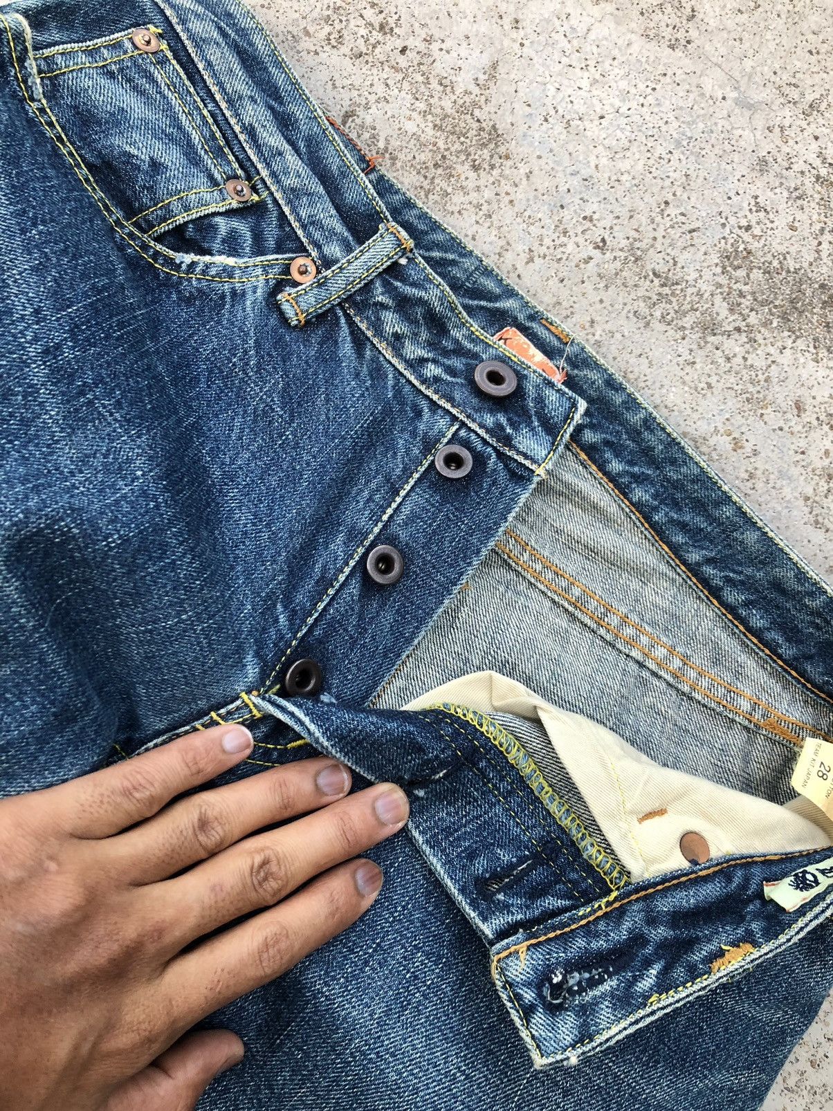 KATO FLARED SELVEDGE DENIM BY KATO JAPAN Size US 28 / EU 44 - 3 Thumbnail
