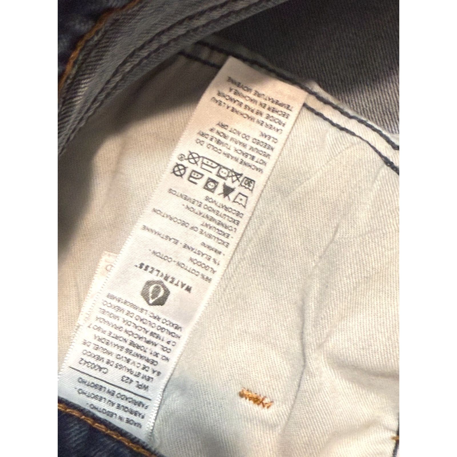 Levi's Levi's Shorts Men's W44 Jean Shorts Pockets Flat Front Bermuda Denim Cotton 5-Pocket Regular Blue Size US 44 / EU 60 - 6 Thumbnail