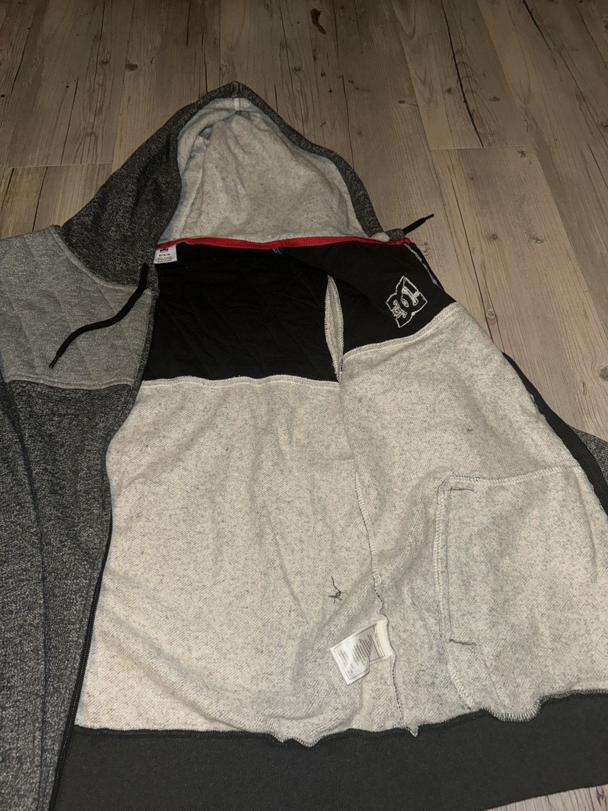 DC × Vintage DC HOODIE Y2K Size US M / EU 48-50 / 2 - 3 Thumbnail