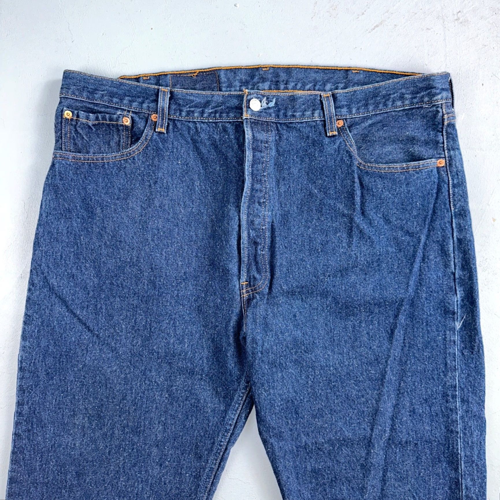 Levi's VINTAGE Levi's 501 Jeans 90s USA Straight Leg Mid Rise Dark Blue 44x34 Mens Size US 44 / EU 60 - 2 Thumbnail