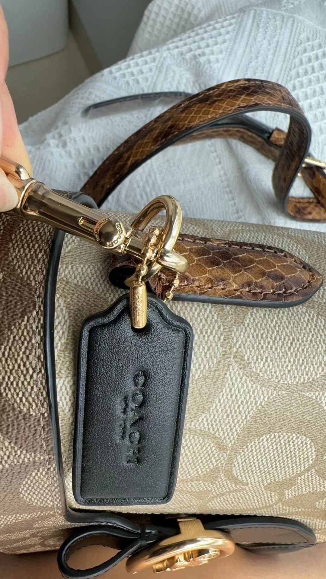 Coach GEORGIE GEM CROSSBODY IN BLOCKED SIGNATURE CANVAS (C5504) Size ONE SIZE - 9 Thumbnail