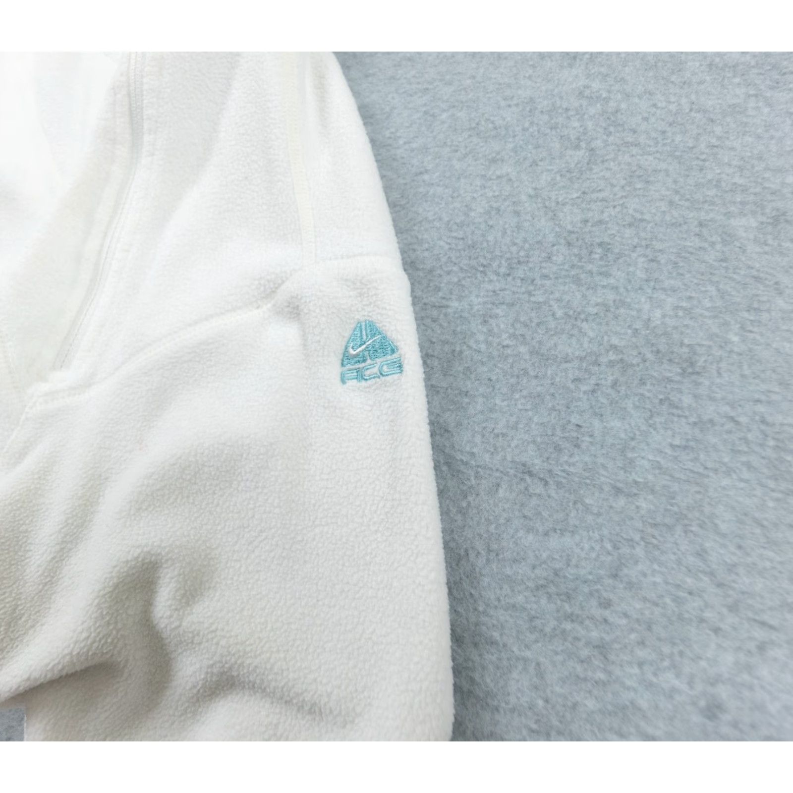 Nike ACG Nike ACG Sweater Womens Small White Hoodie Fleece Pullover Ladies Outdoor Casual Size S / US 4 / IT 40 - 3 Thumbnail
