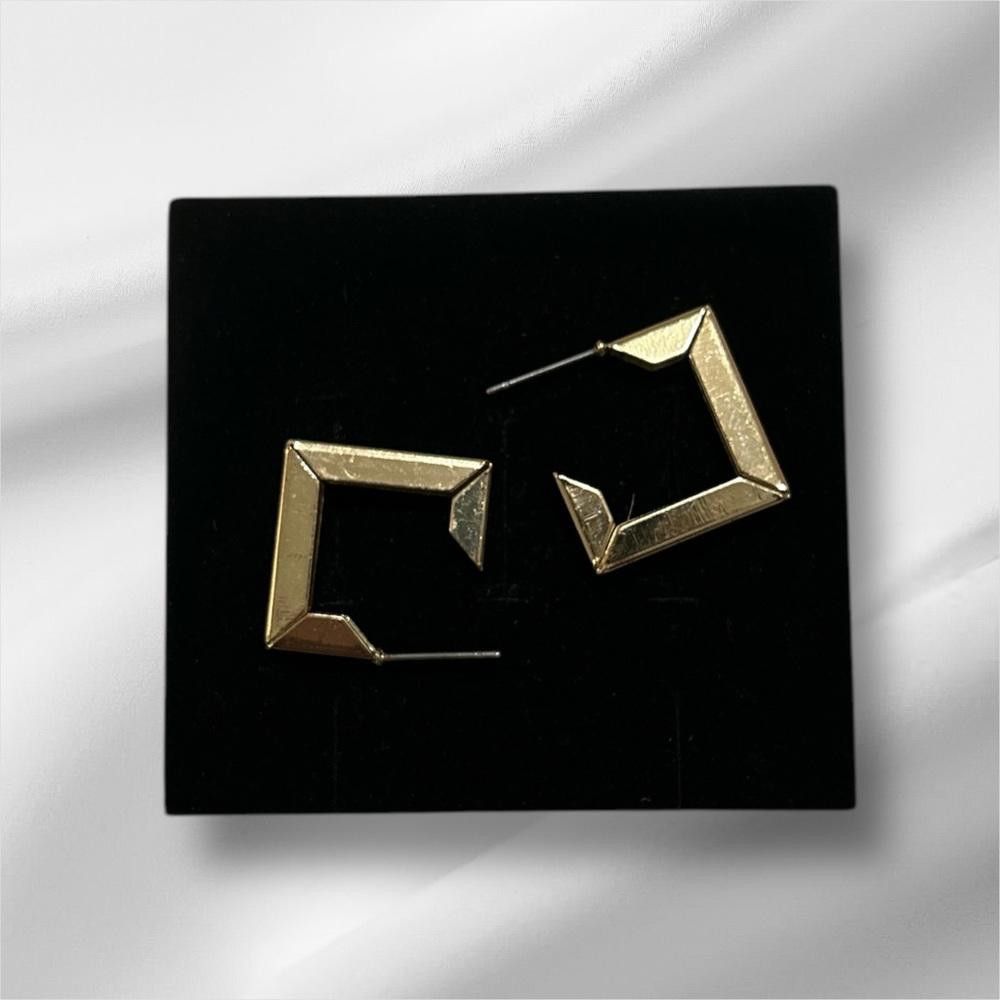 Designer Geometric Gold Earrings Size ONE SIZE - 1 Thumbnail
