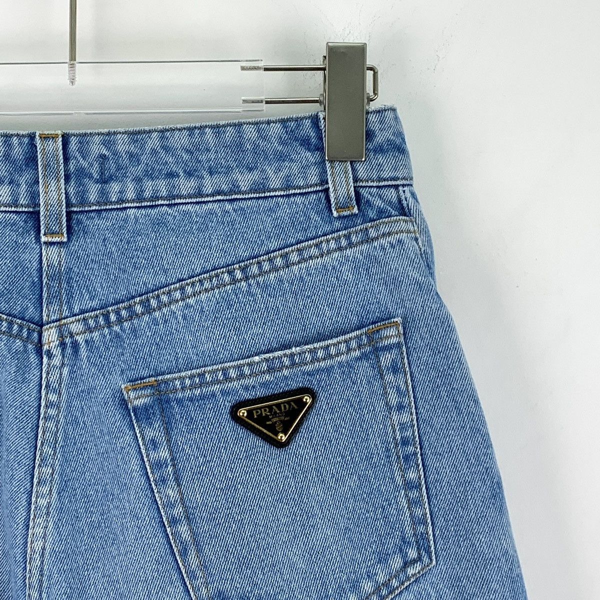 Prada Prada Blue Denim Casual Pants With Triangle Logo K26WX Size 28" / US 6 / IT 42 - 5 Thumbnail