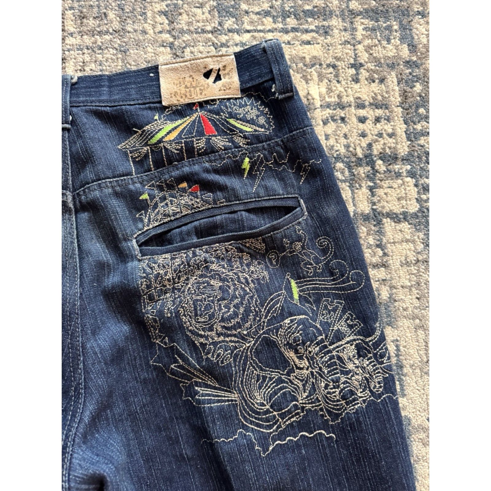 Vintage VINTAGE Raw Blue Embroidered Circus Indigo Blue Baggy Jeans 36 x 32 Streetwear 90s Grunge Hip Hop Size US 36 / EU 52 - 4 Thumbnail