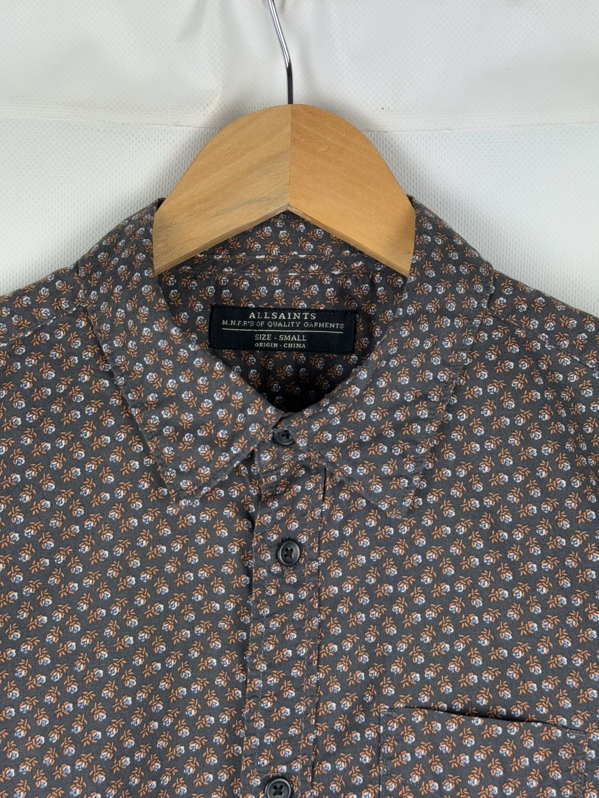 Allsaints Allsaints Hibiscus SS Overprinted Hawaiian Button Up Shirt Size US S / EU 44-46 / 1 - 8 Thumbnail