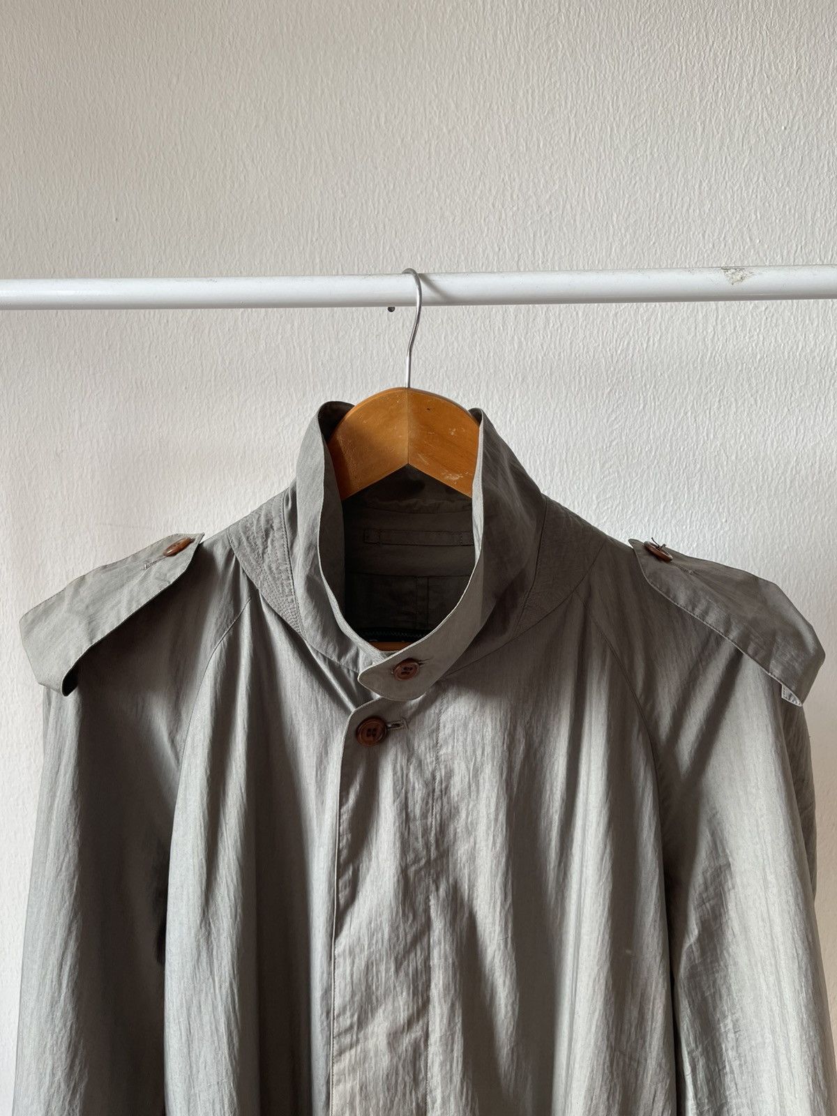 Burberry Vintage Burberry Nylon Long Coat b2 Size US L / EU 52-54 / 3 - 11 Thumbnail