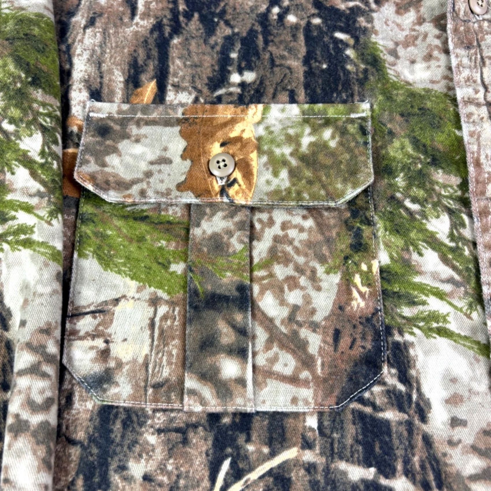 Vintage Cabelas Mens Zonz Woodlands Camo Long Sleeve Button Down Hunting Shirt Large Size US L / EU 52-54 / 3 - 6 Thumbnail