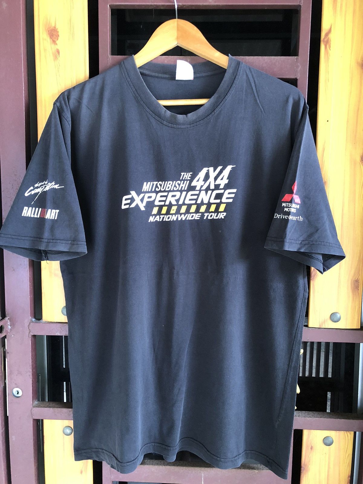 Japanese Brand × Marlboro Adventure Team × Vintage Vintage Y2K Mitsubishi Motor Ralliart 4x4 Tshirt Size US L / EU 52-54 / 3 - 1 Thumbnail