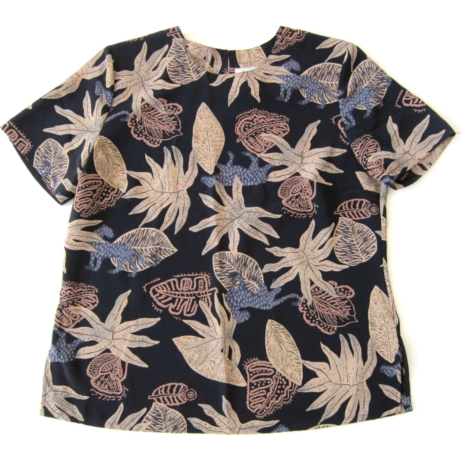 Vintage Kathy Che Black Brown Blue Tiger Floral Crew Neck Short Sleeve Tunic Blouse M Women Shirt Blouse Tiger Floral Crew Neck Short Sleeve Tunic Blouse M Size M / US 6-8 / IT 42-44 - 2 Thumbnail
