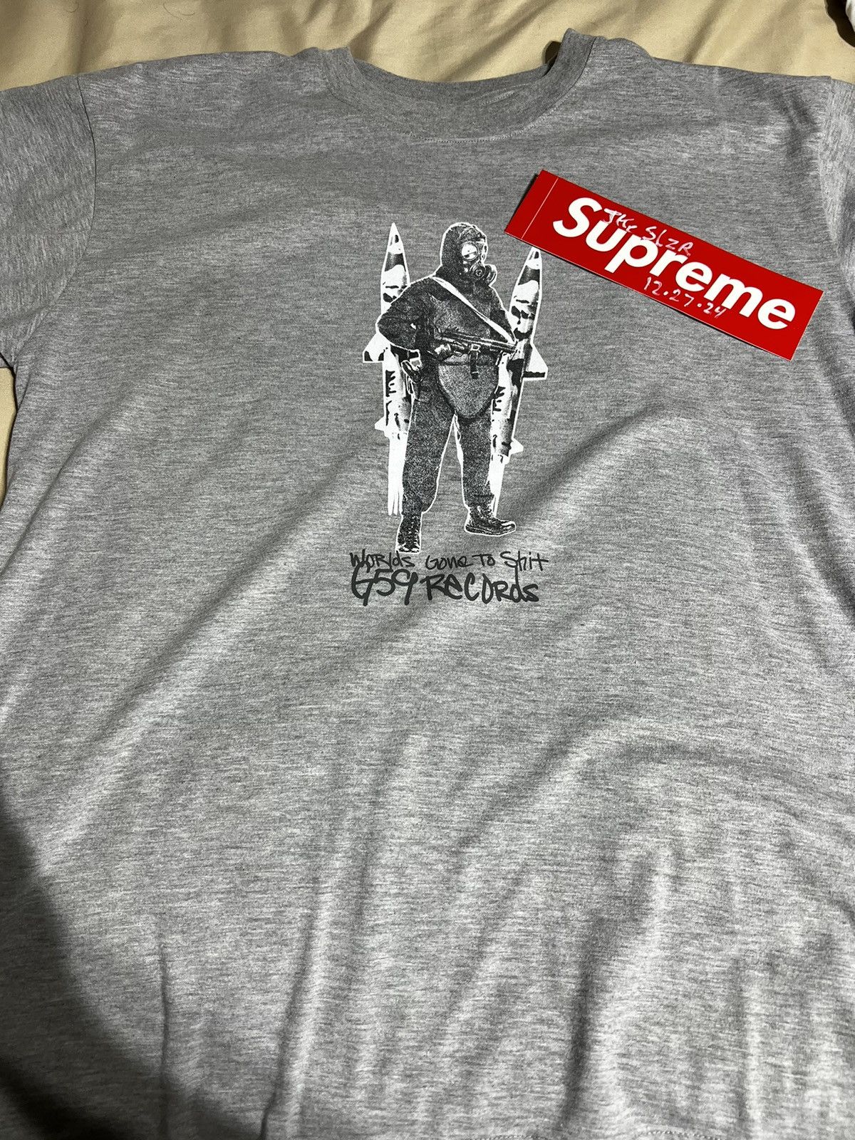 G59 Records World gone to shit tee Size US XXL / EU 58 / 5 - 1 Thumbnail