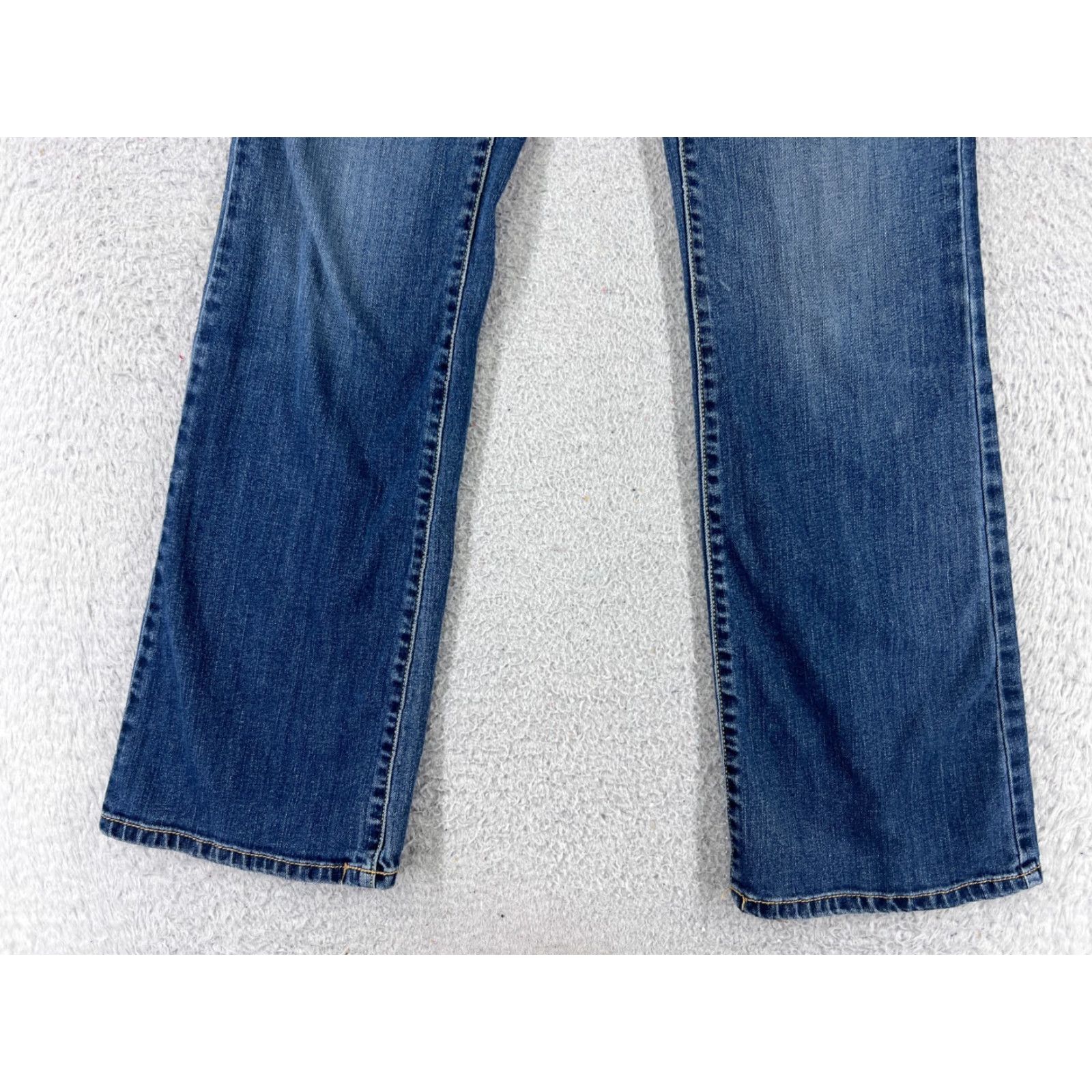 Liz Claiborne Liz Claiborne Jeans Womens Bootcut Denim Blue 28x30 Regular 6 Stretch 5-Pocket Zipper Vintage No (if needed) Size 28" / US 6 / IT 42 - 2 Thumbnail
