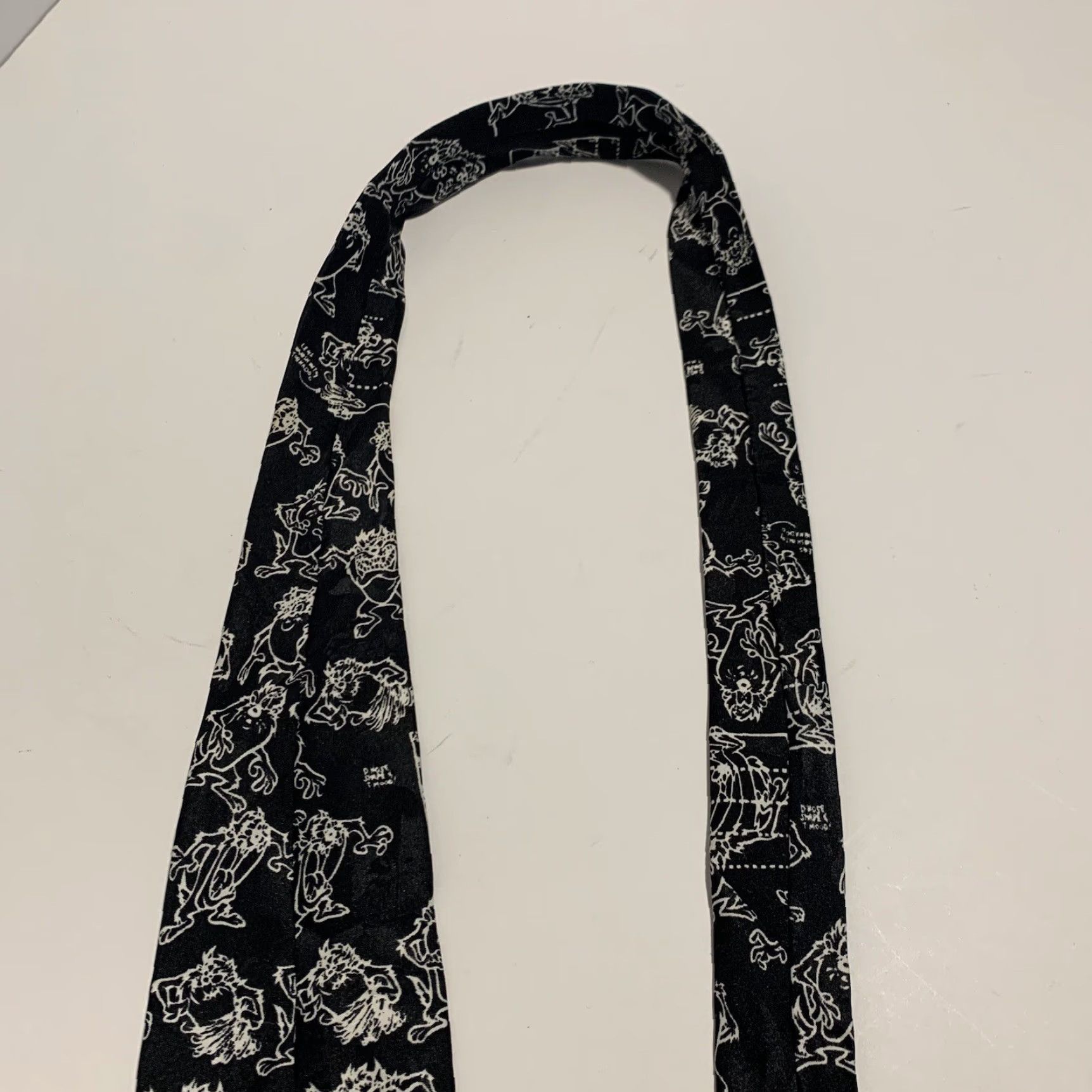 Vintage VINTAGE Looney Tunes Taz Tie 1995 Men Tie Cartoon Geometric Black Polyester Pointed 57"-60" Mens Size ONE SIZE - 7 Thumbnail