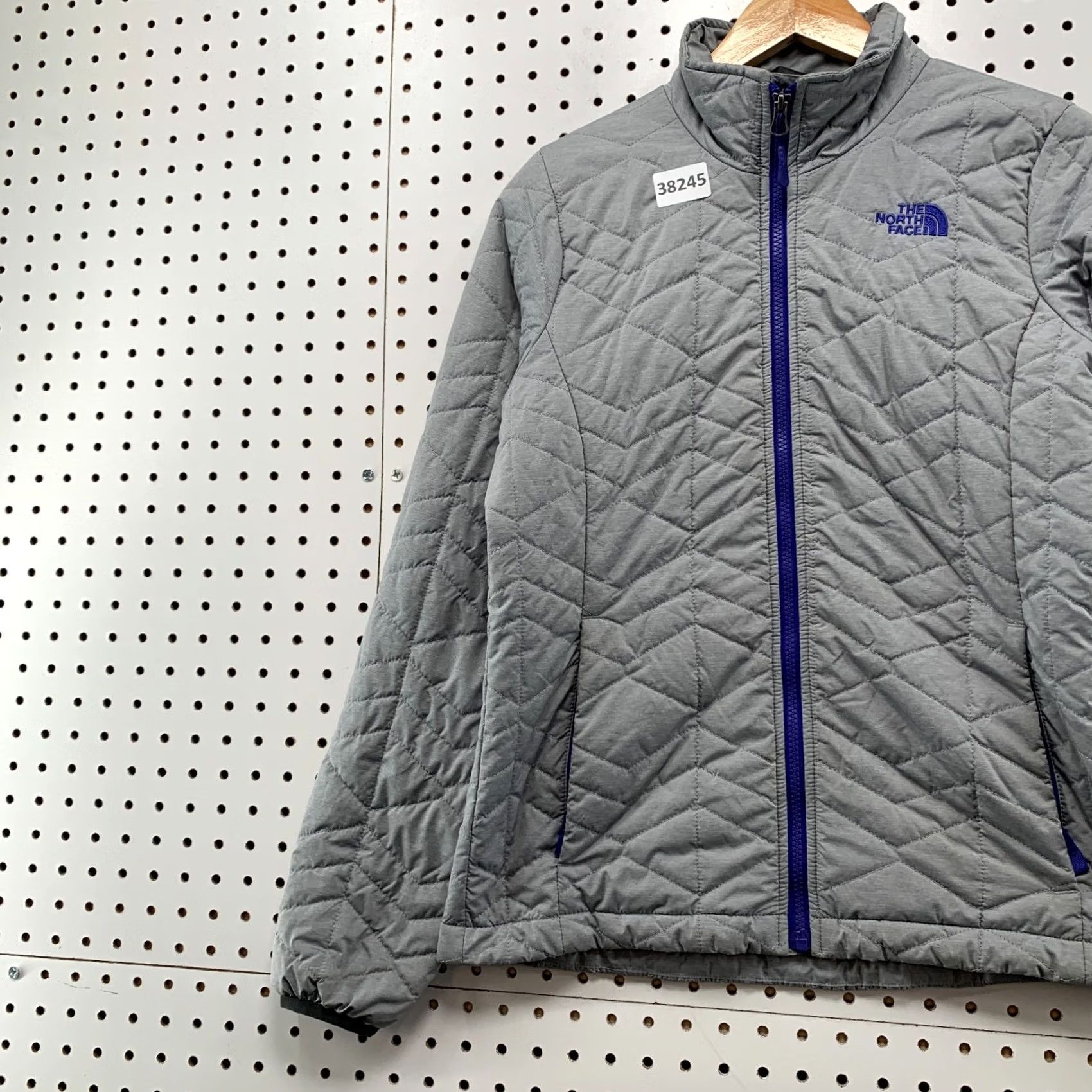The North Face The North Face Jacket Womens Small Gray Puffer Liner Full Zip Size S / US 4 / IT 40 - 3 Thumbnail