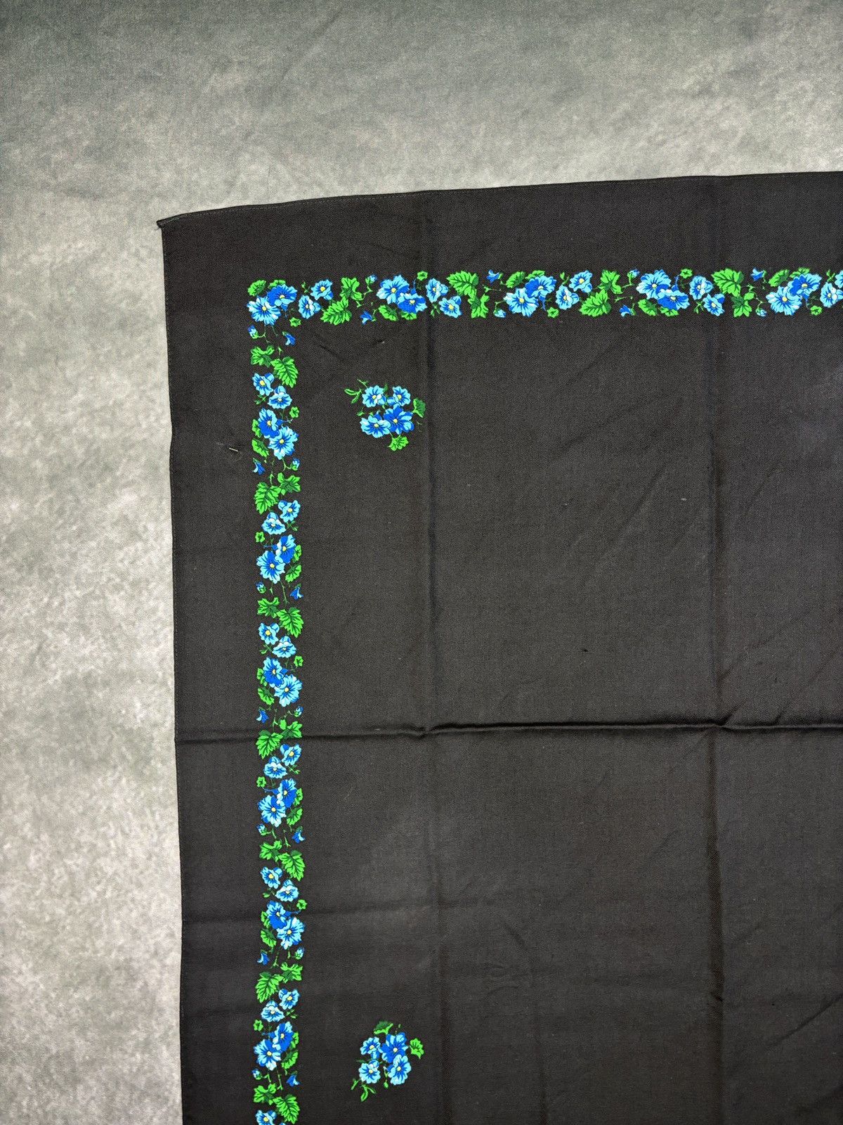 Vintage Vintage Hand Printed Wool Scarf 1960s 1970s Cashmere Scarf Size ONE SIZE - 20 Thumbnail