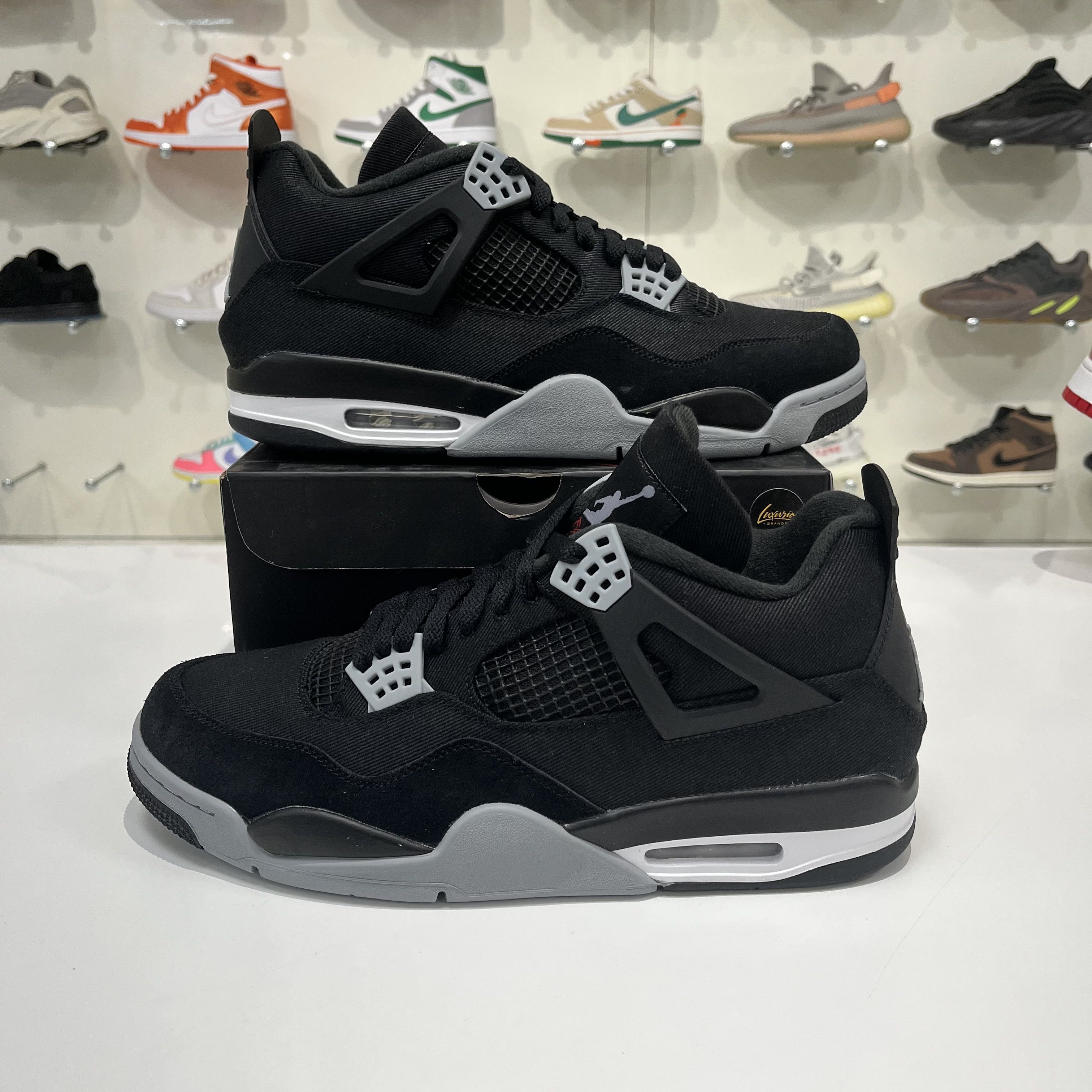 Nike Air Jordaan 4 Retro SE Black Canvas Size US 12 / EU 45 - 1 Thumbnail