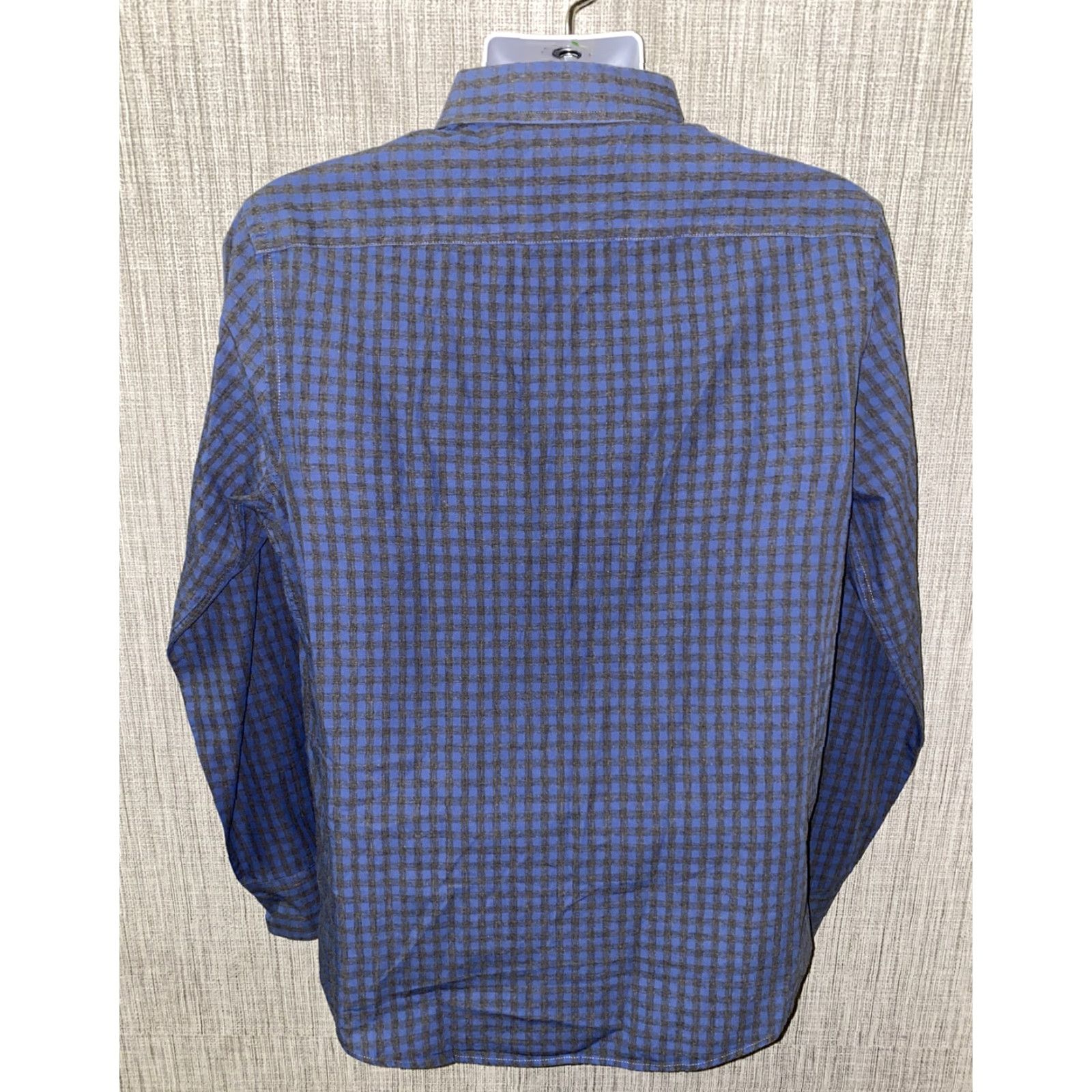 UNTUCKit UNTUCKit Slim Fit Long Sleeve Button-Front Shirt Mens L Blue/Gray Button-Down Collar Geometric Pattern Regular Size Type Size US L / EU 52-54 / 3 - 5 Thumbnail