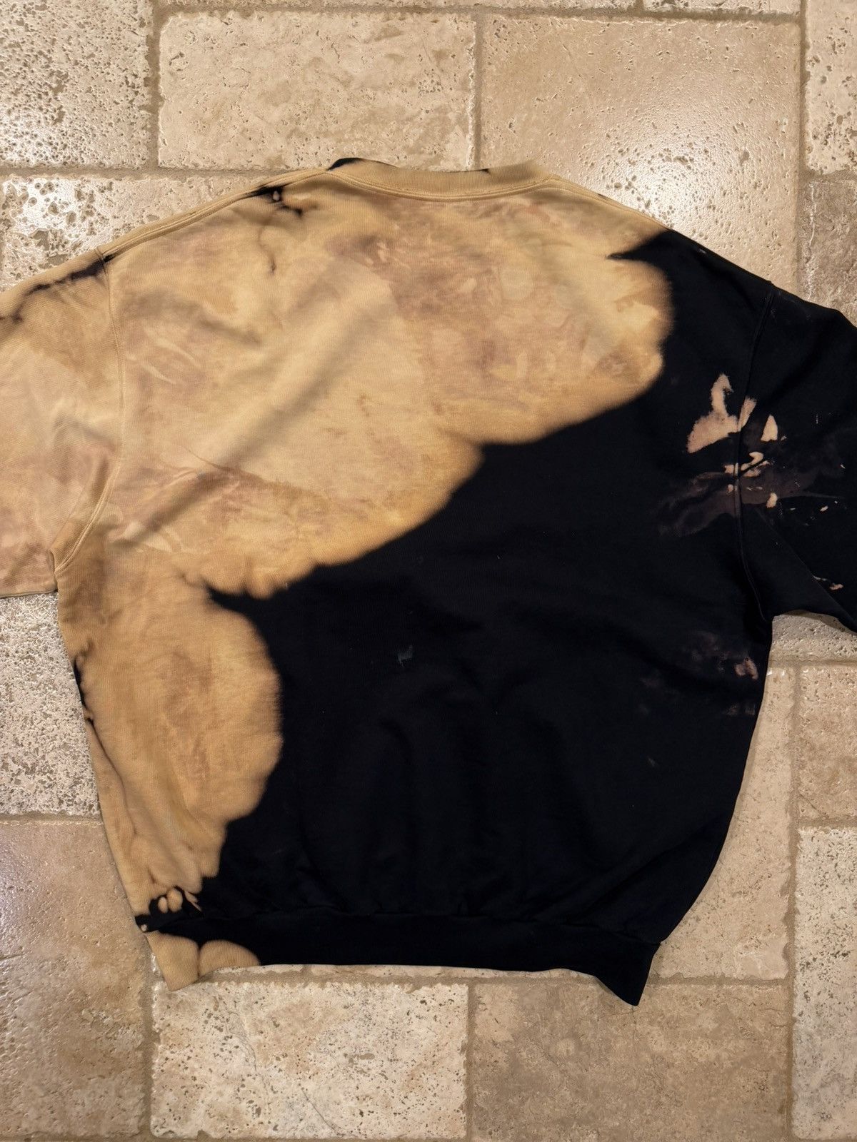 Balenciaga Balenciaga Homme City Bleached / Black Crewneck Sweatshirt Size US L / EU 52-54 / 3 - 11 Thumbnail