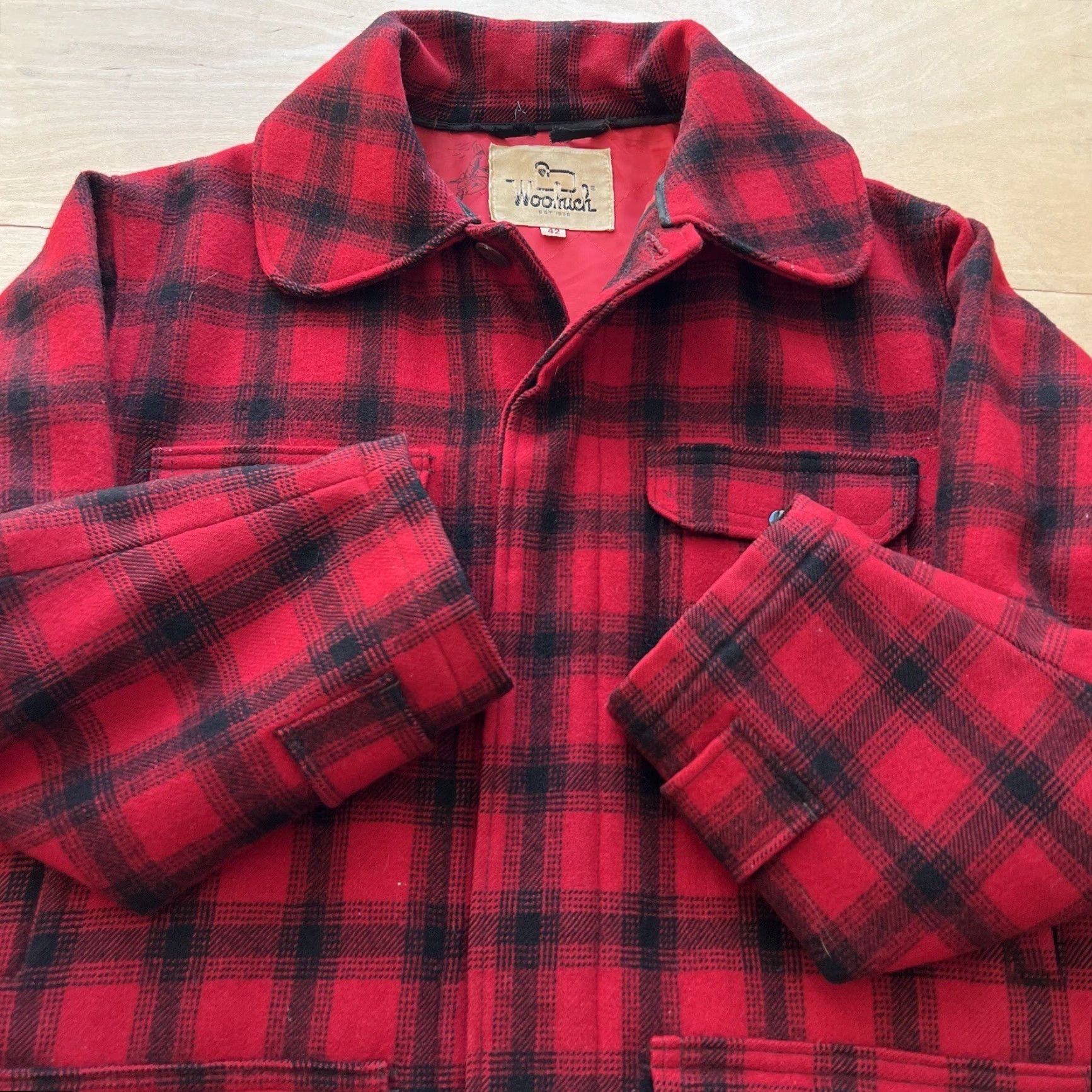 Vintage Vintage Woolrich Buffalo Plaid Chore Jacket 42 Red Woolrich Chore Jacket Mens Regular Wool 80s USA Workwear Logo Zip Jacket Size US XS / EU 42 / 0 - 5 Thumbnail