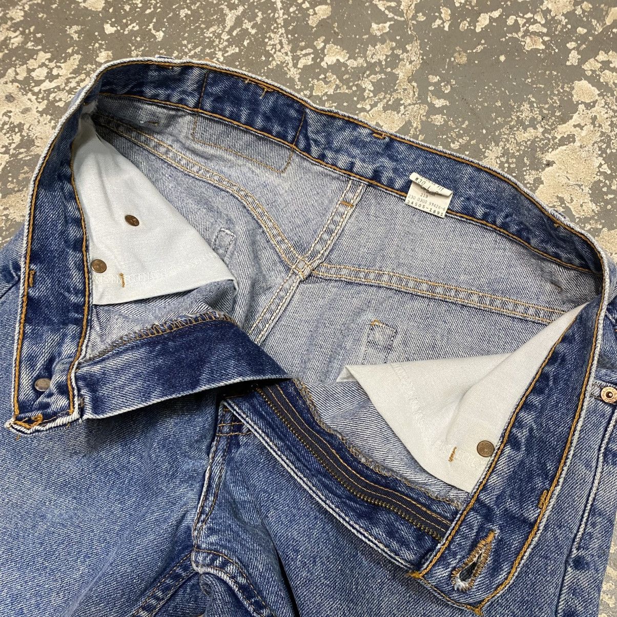 Levi's × Vintage Vintage Levi’s 505 Blue Denim Jean Shorts Jorts 90s Size US 30 / EU 46 - 6 Thumbnail