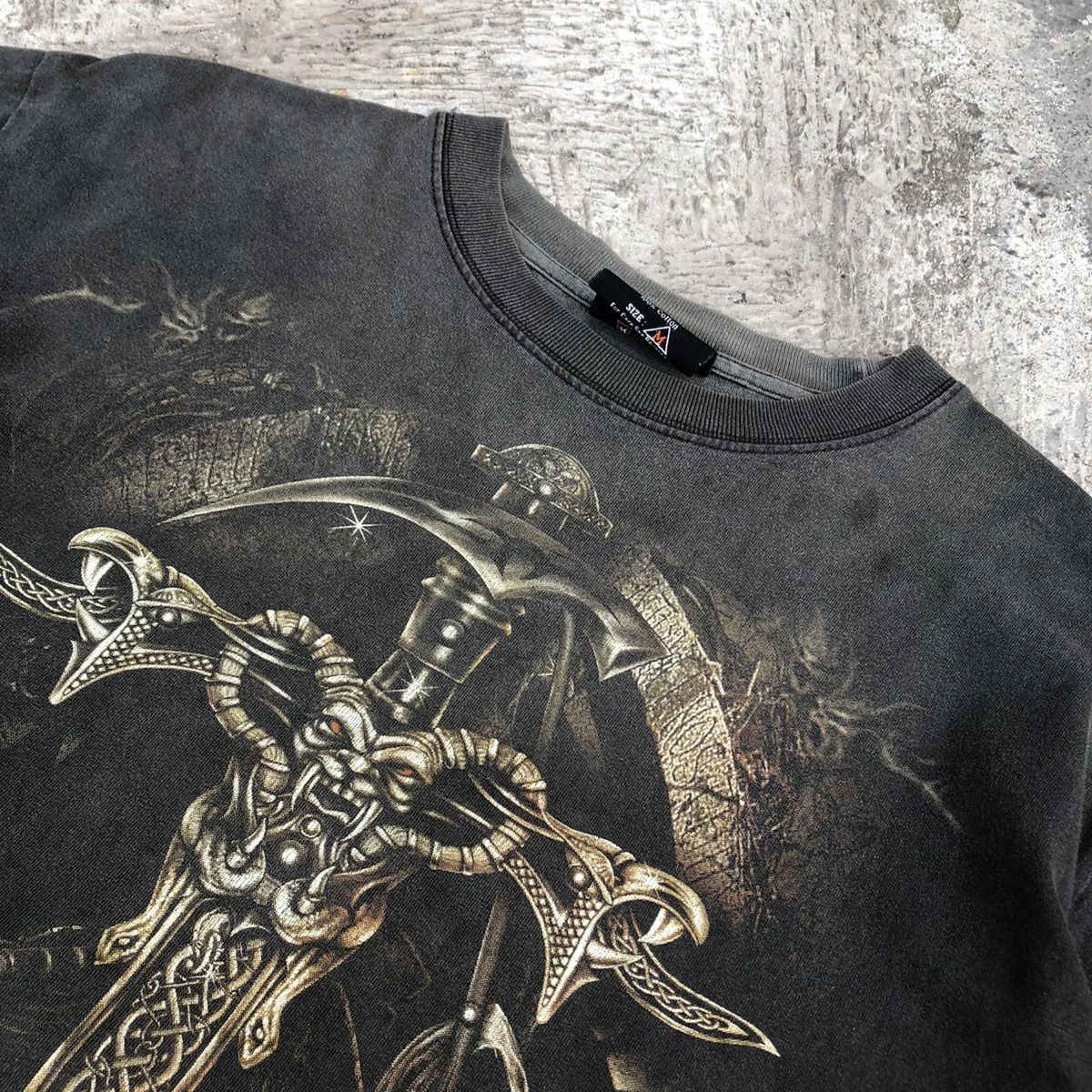 Vintage Tshirt rock chang vintage prints skull and crossbones Size US M / EU 48-50 / 2 - 3 Thumbnail