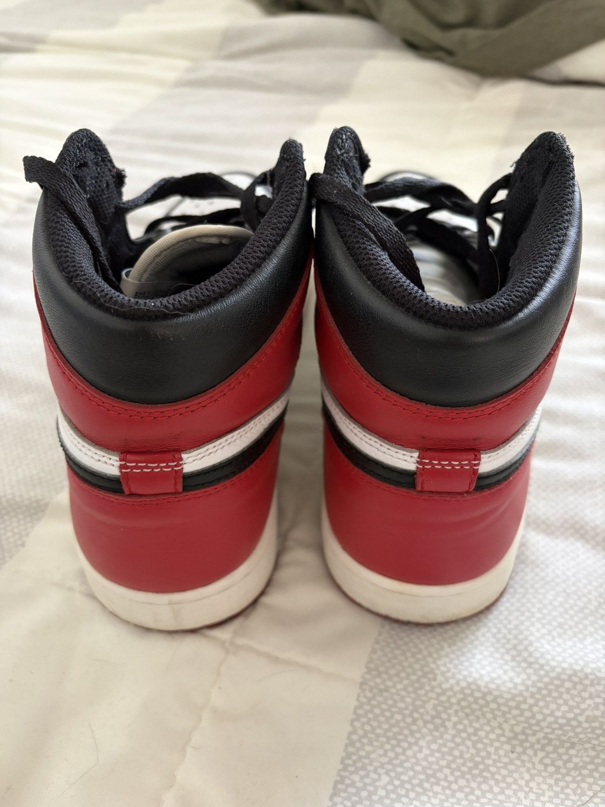 Nike Nike Jordan 1 Black Toe 2016 Size US 9 / EU 42 - 4 Thumbnail