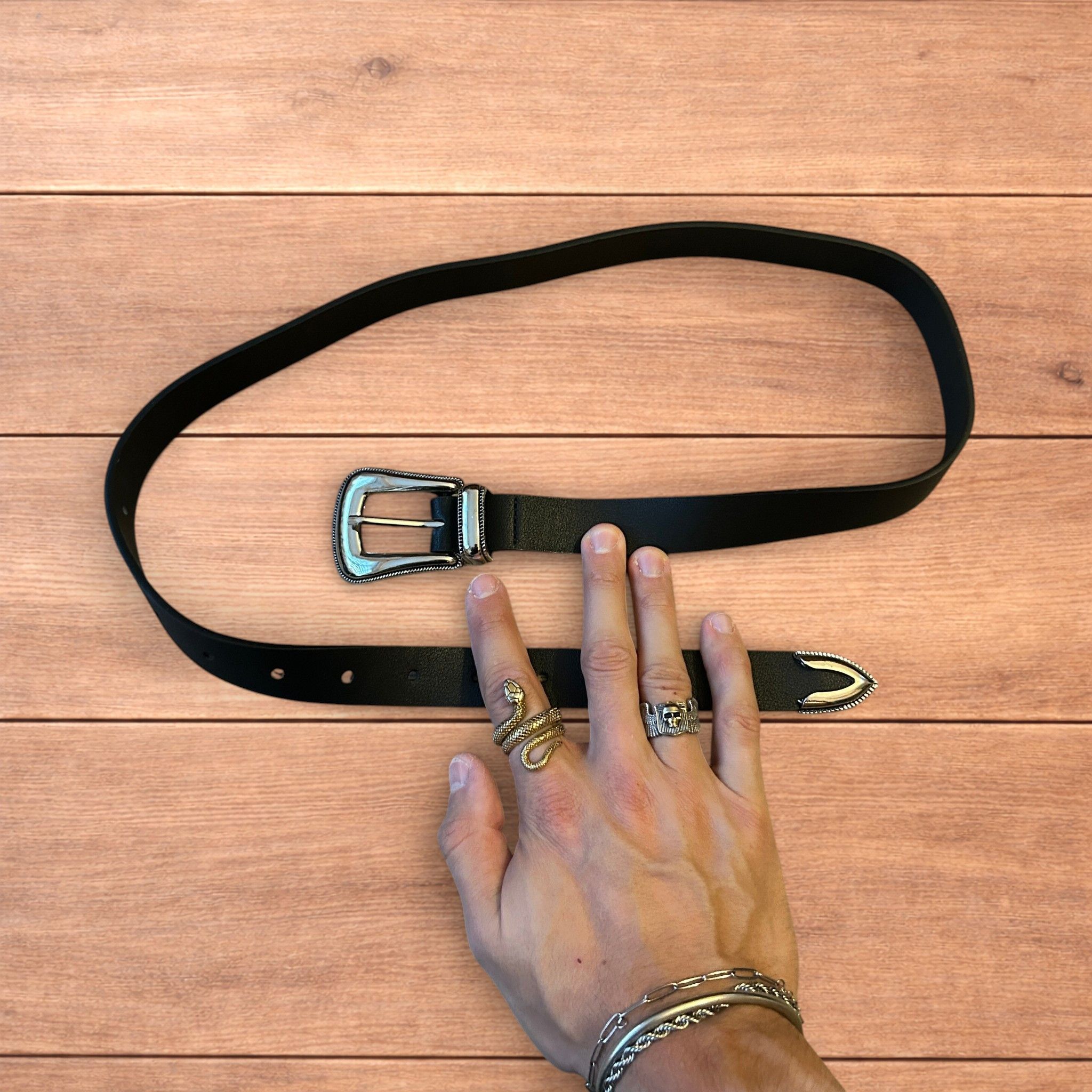 Japanese Brand Faux leather western cowboy belt in black with silver trim. Size ONE SIZE - 1 Thumbnail