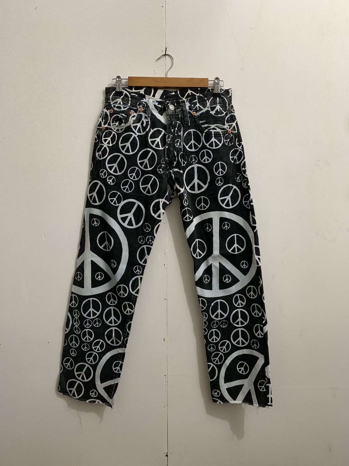 Levis “Peace” Overprint Big E