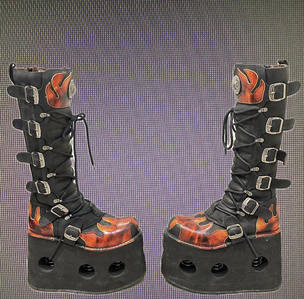 New Rock 1/1 New Rock Neptuno flame boots Size US 9.5 / EU 42-43 - 2 Thumbnail
