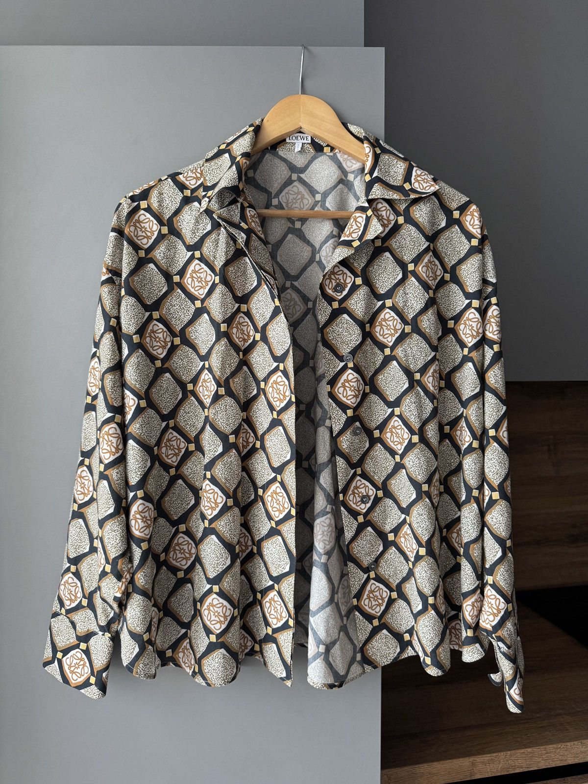 Loewe Loewe Anagram Print Pajama Blouse in Black Size XS / US 0-2 / IT 36-38 - 1 Thumbnail