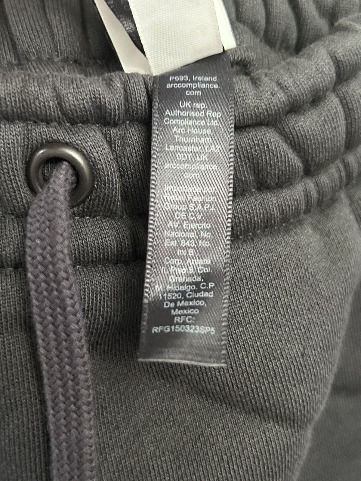 SKIMS SKIMS x Cactus Plant Flea Market Fleece Jogger XS Size 26" / US 2 / IT 38 - 9 Thumbnail
