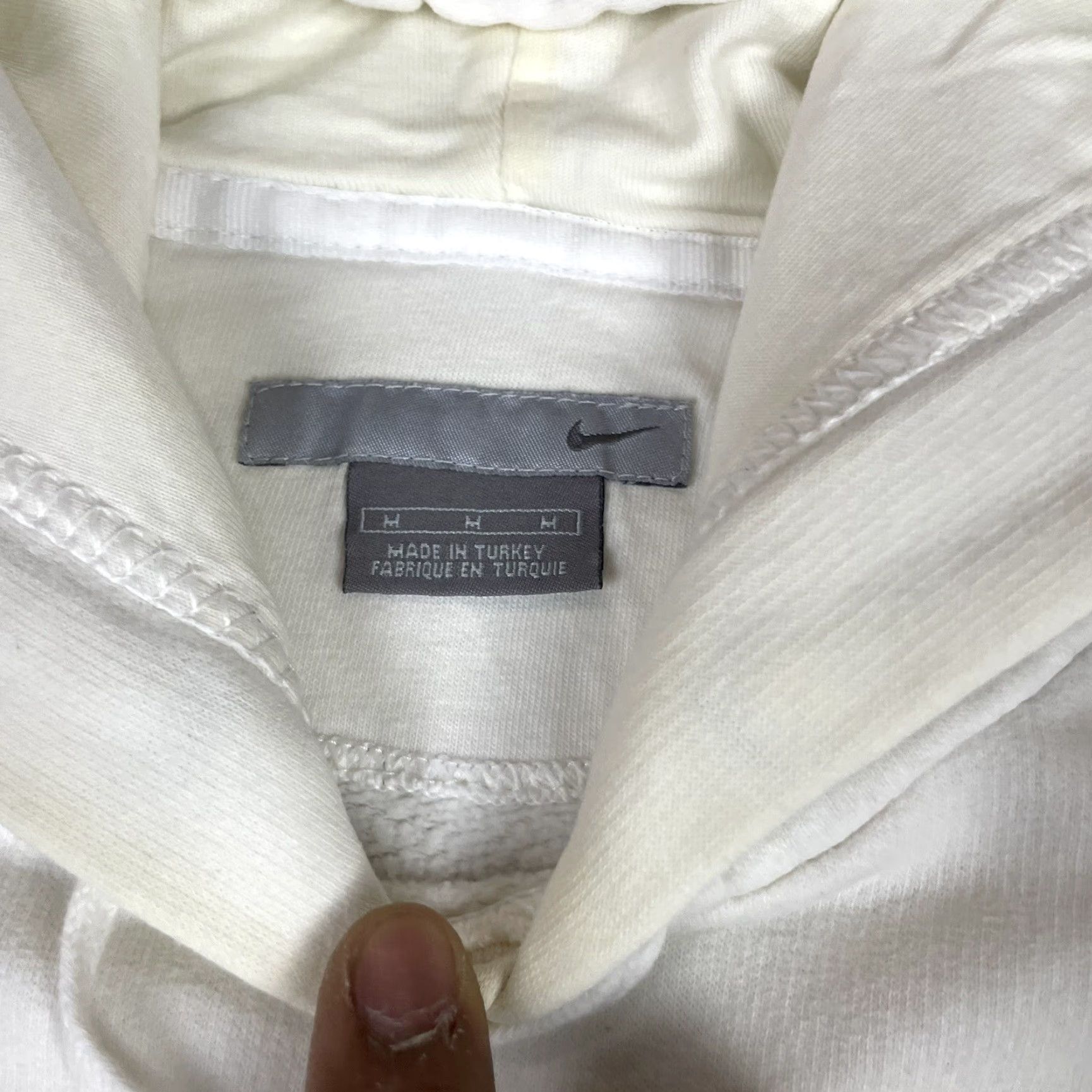 Nike VINTAGE Nike Sweatshirt Mens M White Hoodie Embroidered Logo Graphic Print Hooded Pullover City College USA USA Sports University Logo Size US M / EU 48-50 / 2 - 6 Thumbnail