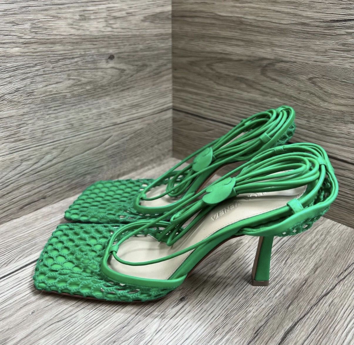 Bottega Veneta Bottega Veneta BV Green Grid Heeled Sandals J41 Size US 6 / IT 36 - 1 Thumbnail